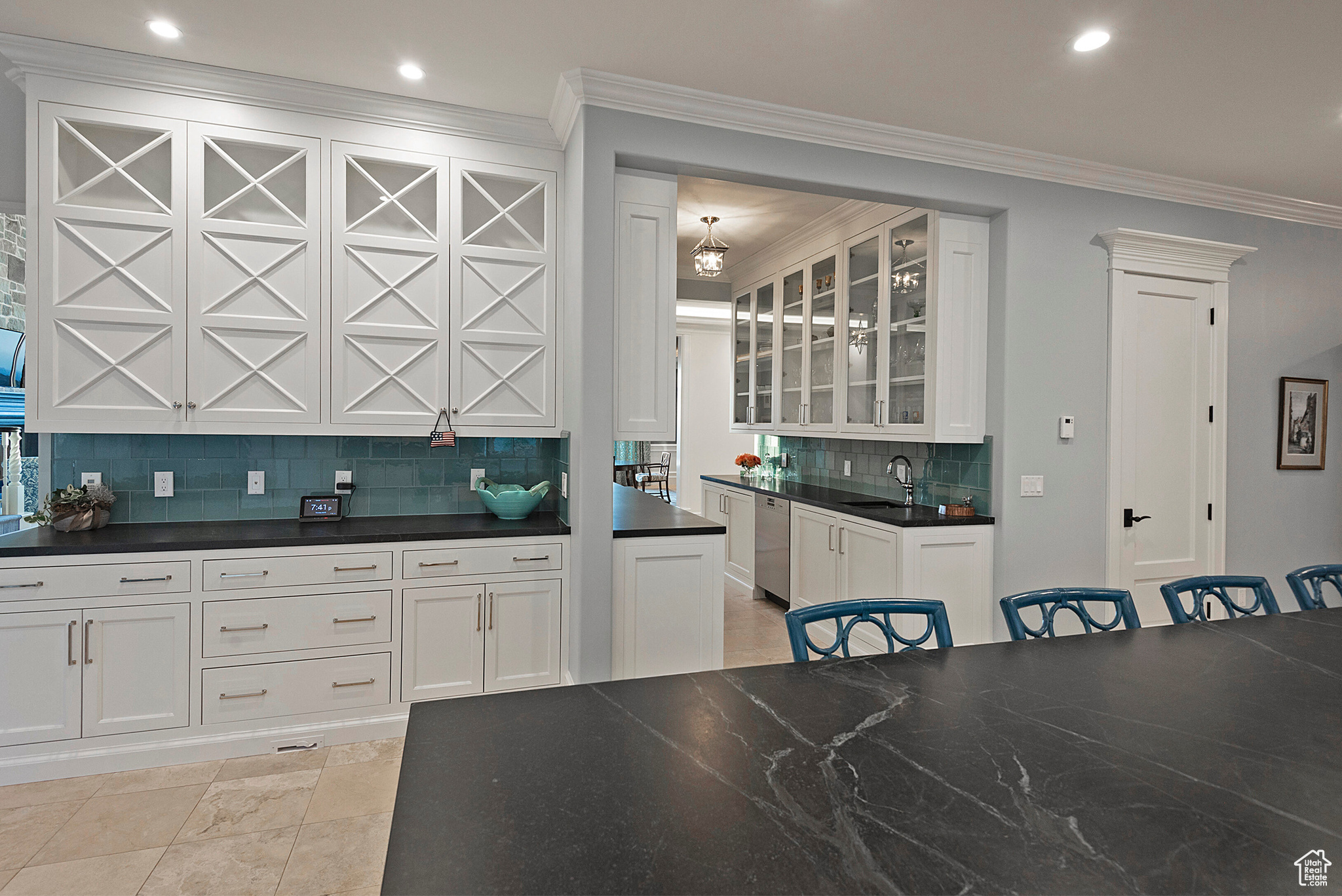 3162 E EAGLE VIEW CIR