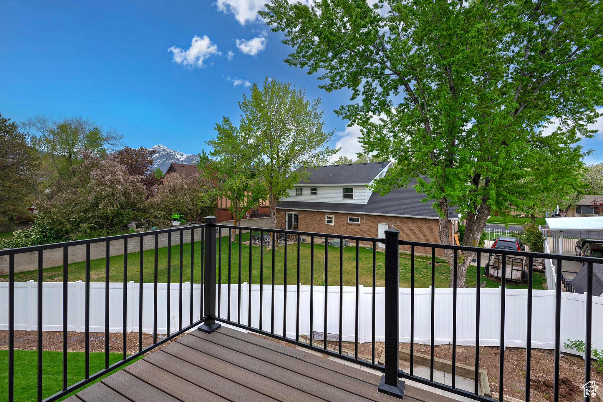 5845 KERRY CIR