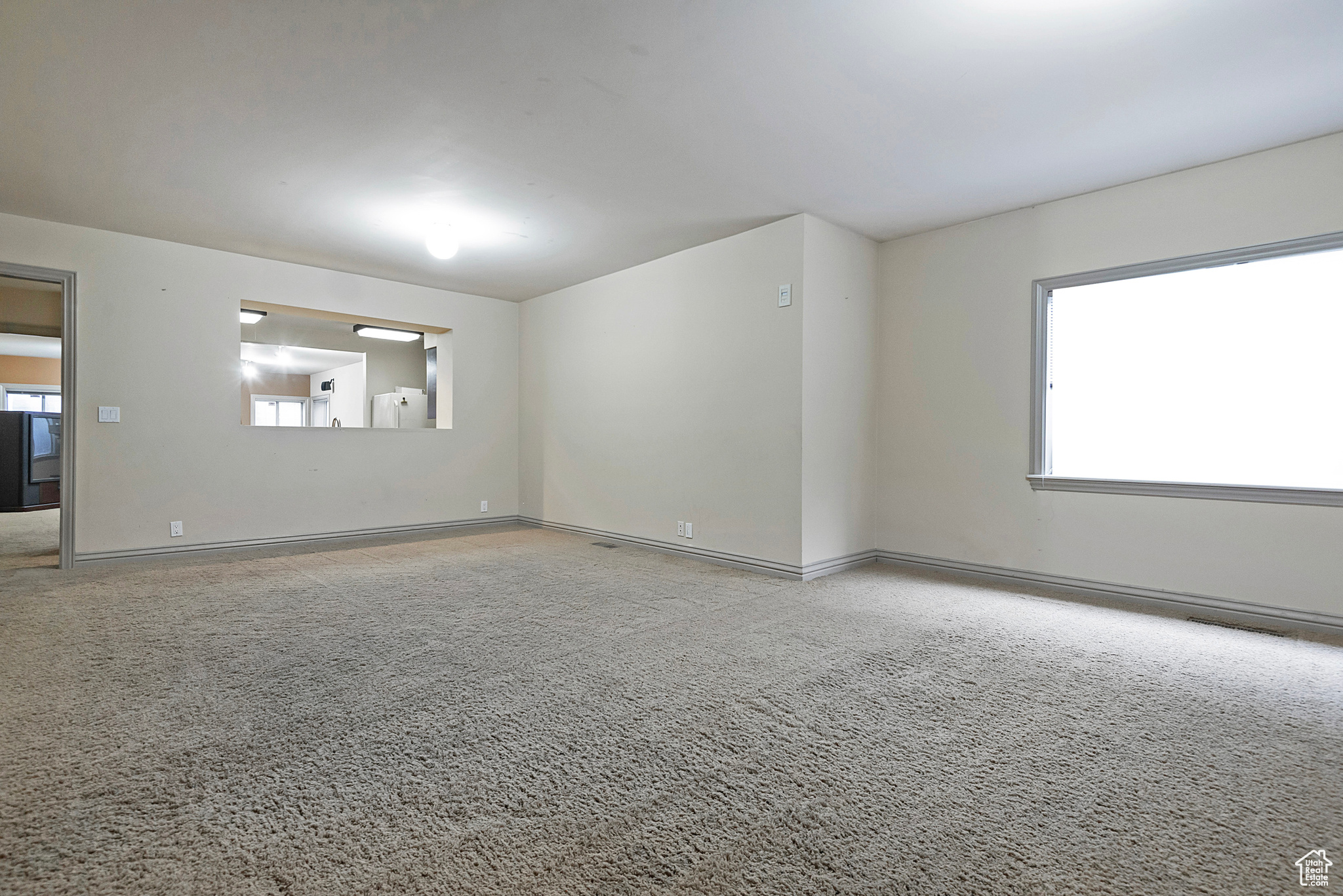 5845 KERRY CIR