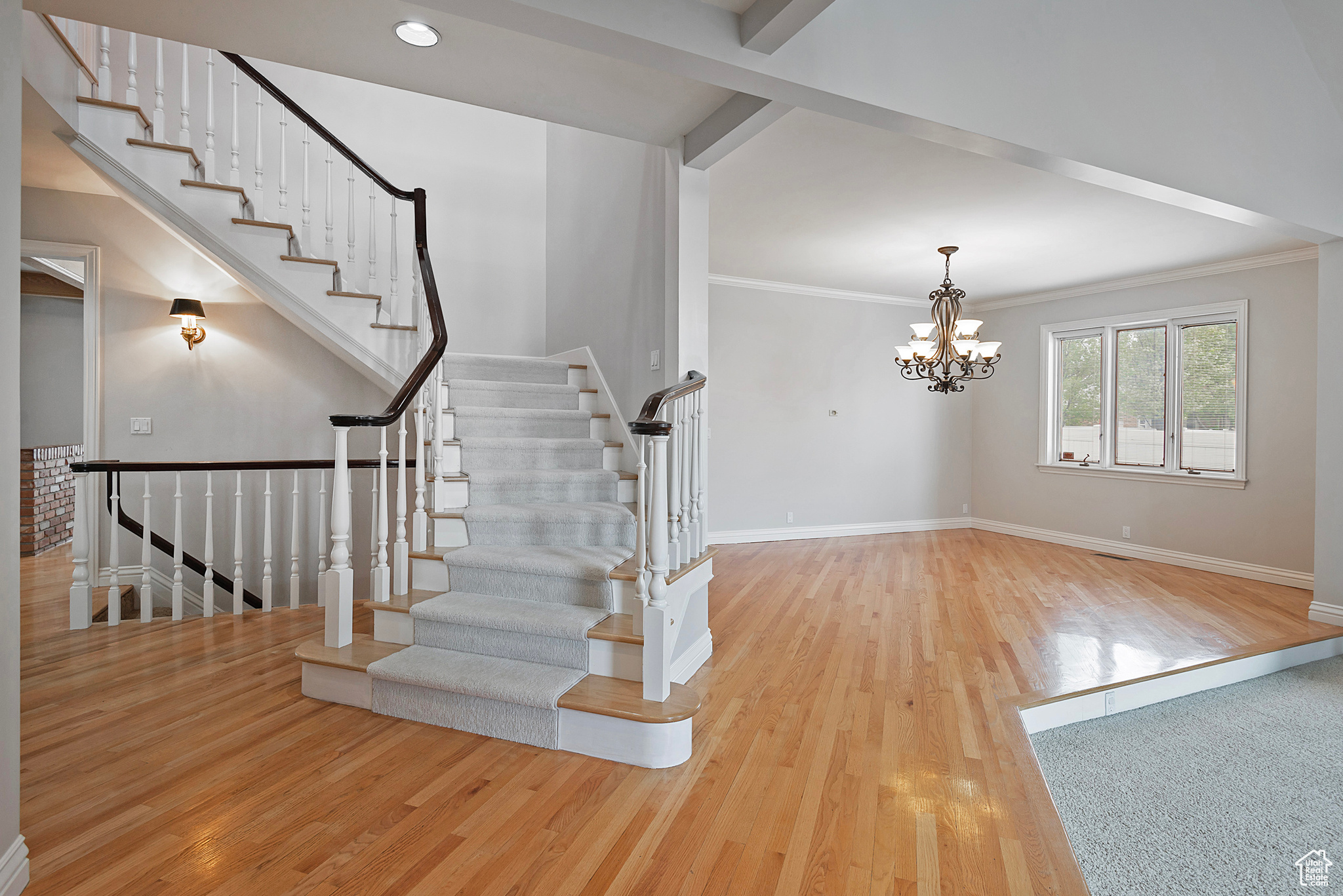 5845 KERRY CIR