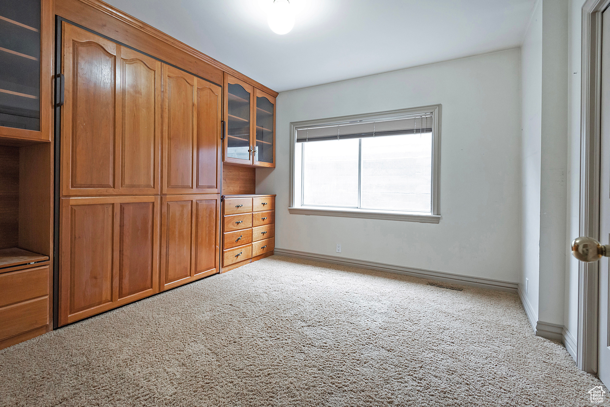 5845 KERRY CIR