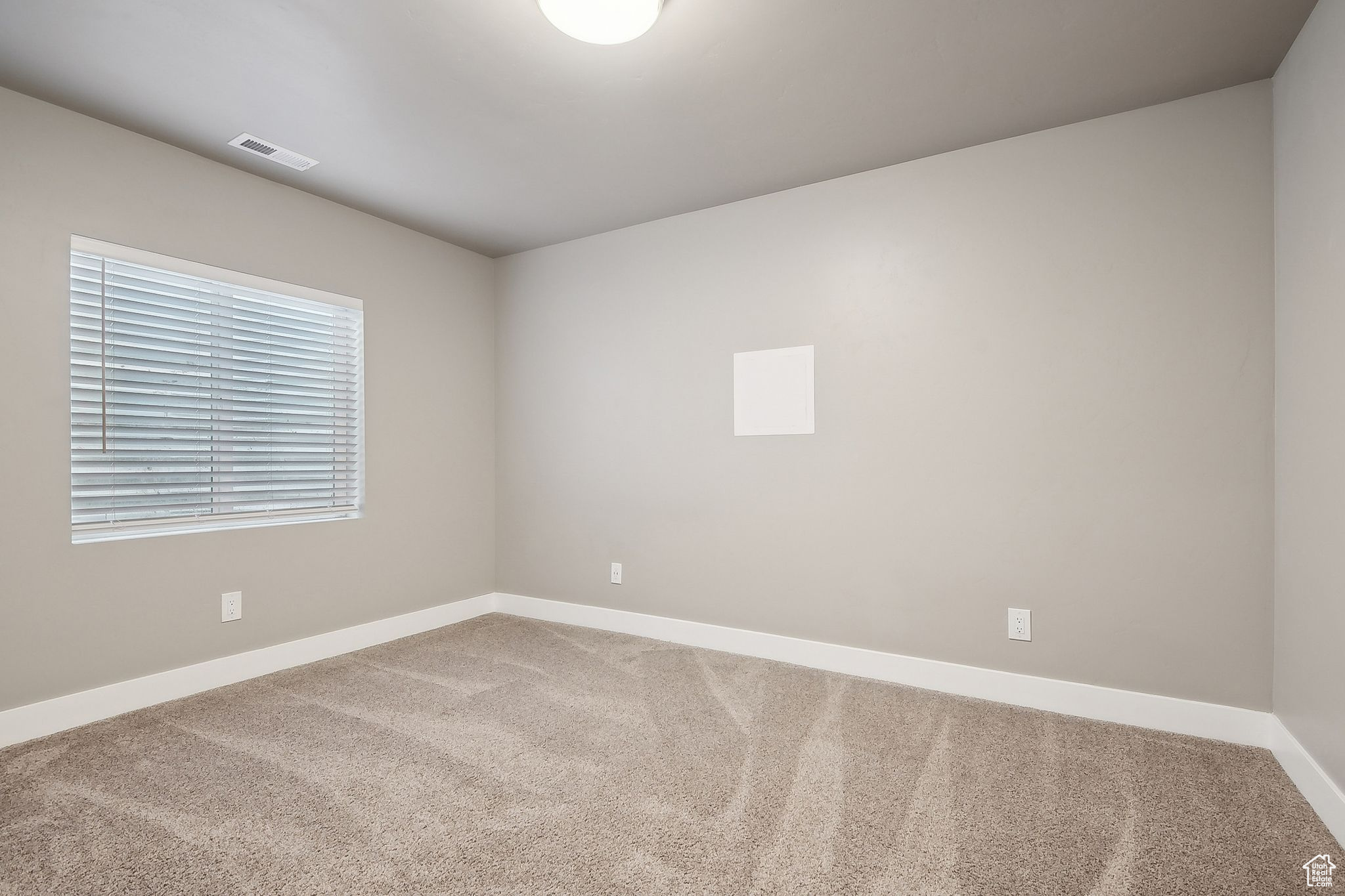 1722 W SHADE LN
