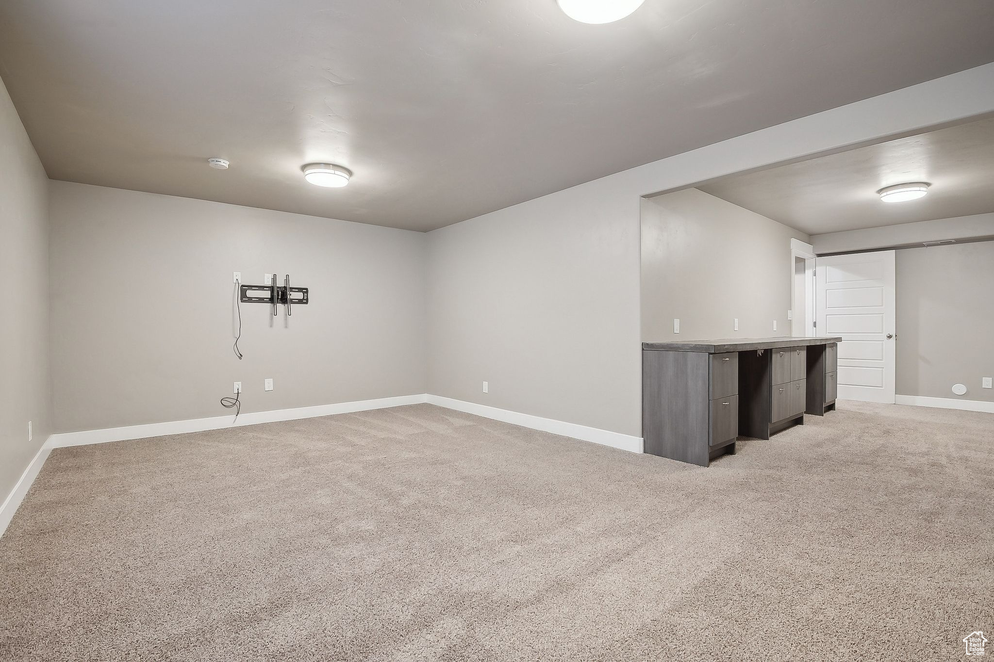 1722 W SHADE LN