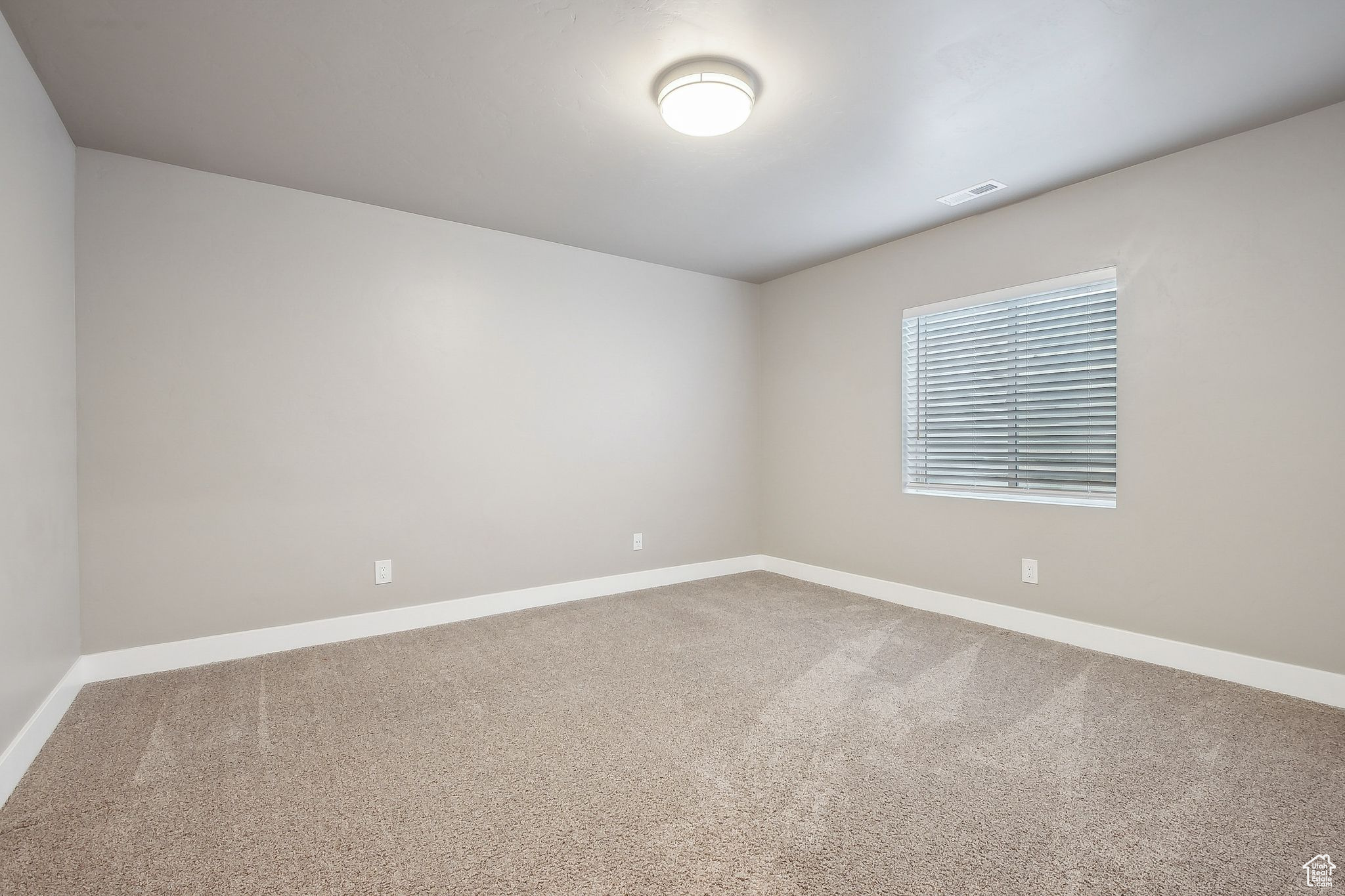 1722 W SHADE LN