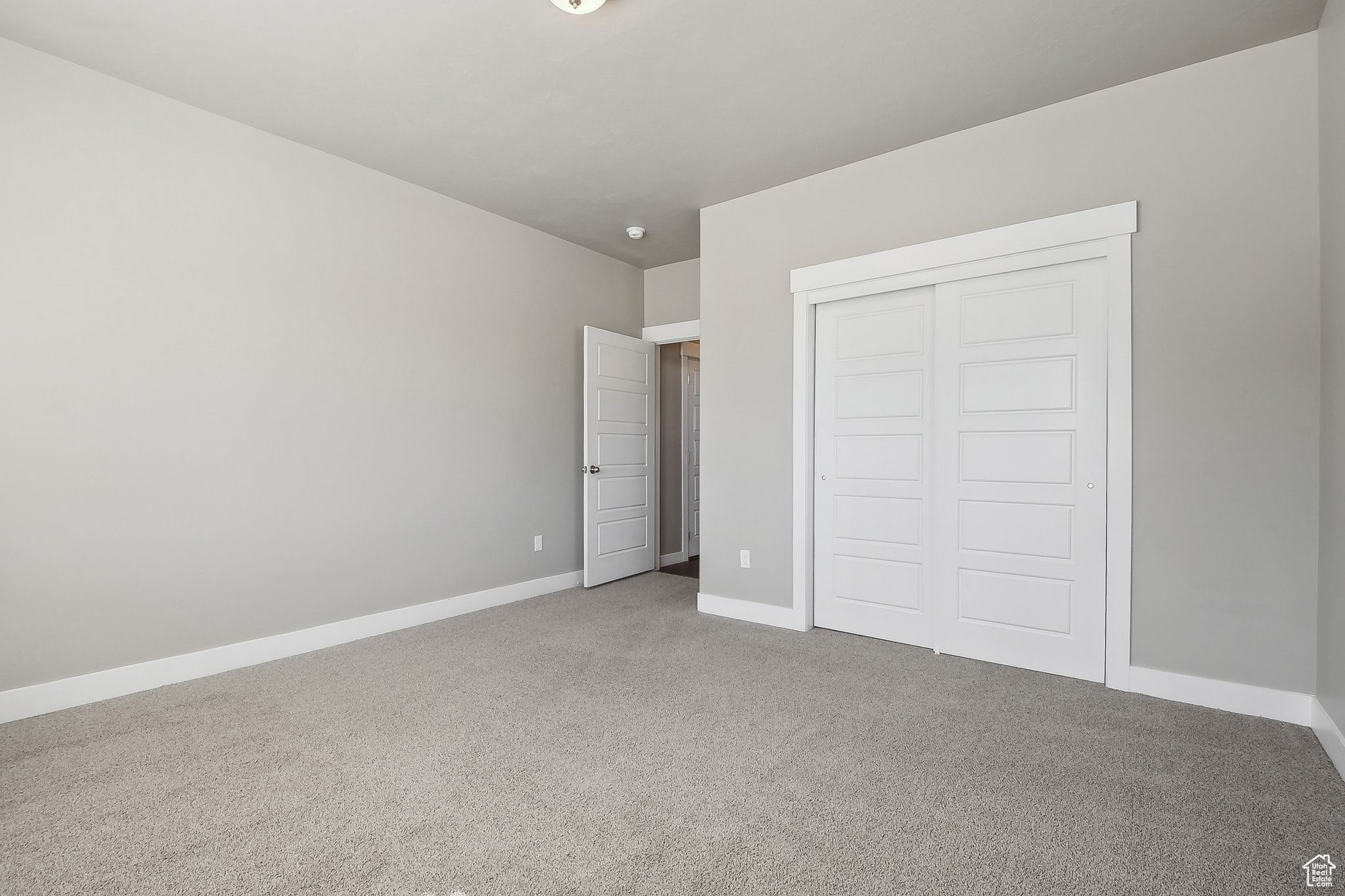 1722 W SHADE LN