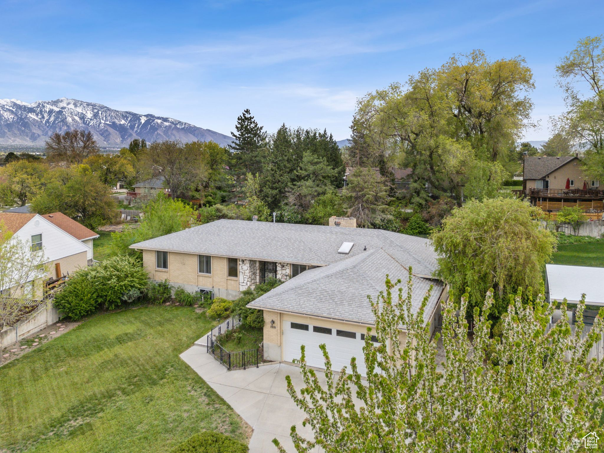 1501 W CULPEPPER CIR