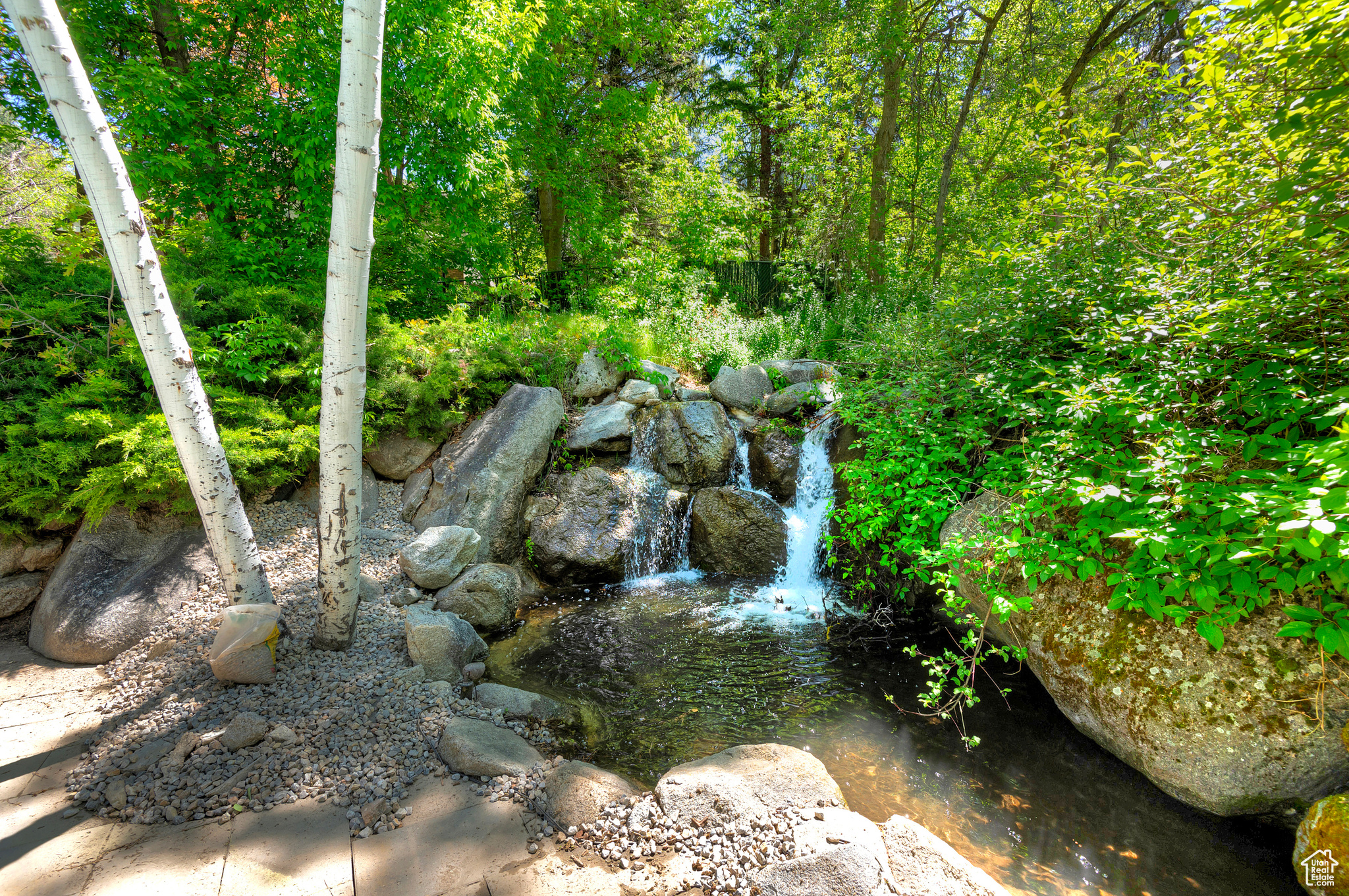 3257 E DEER HOLLOW DR