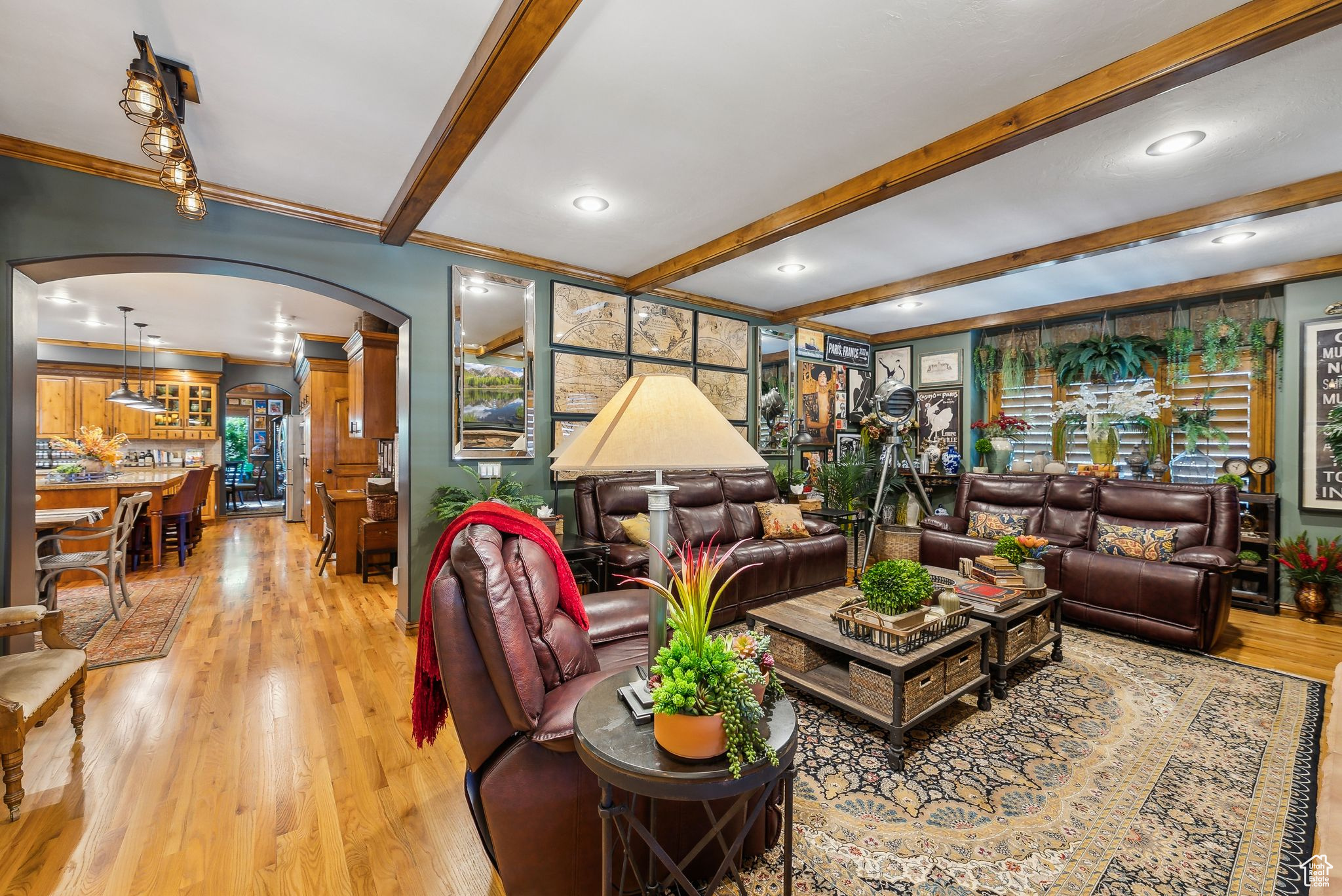 3173 E OLD MILL CIR