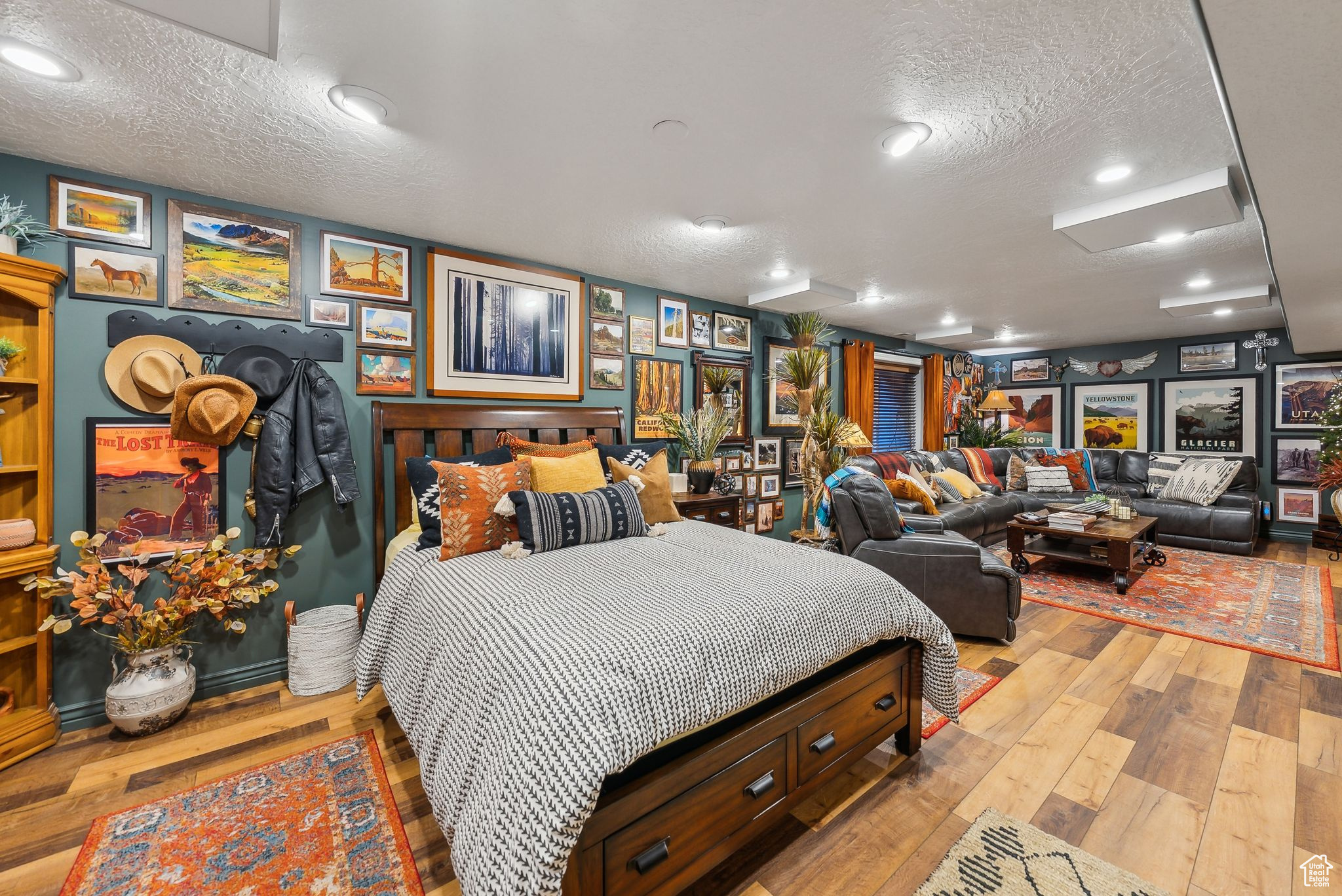 3173 E OLD MILL CIR