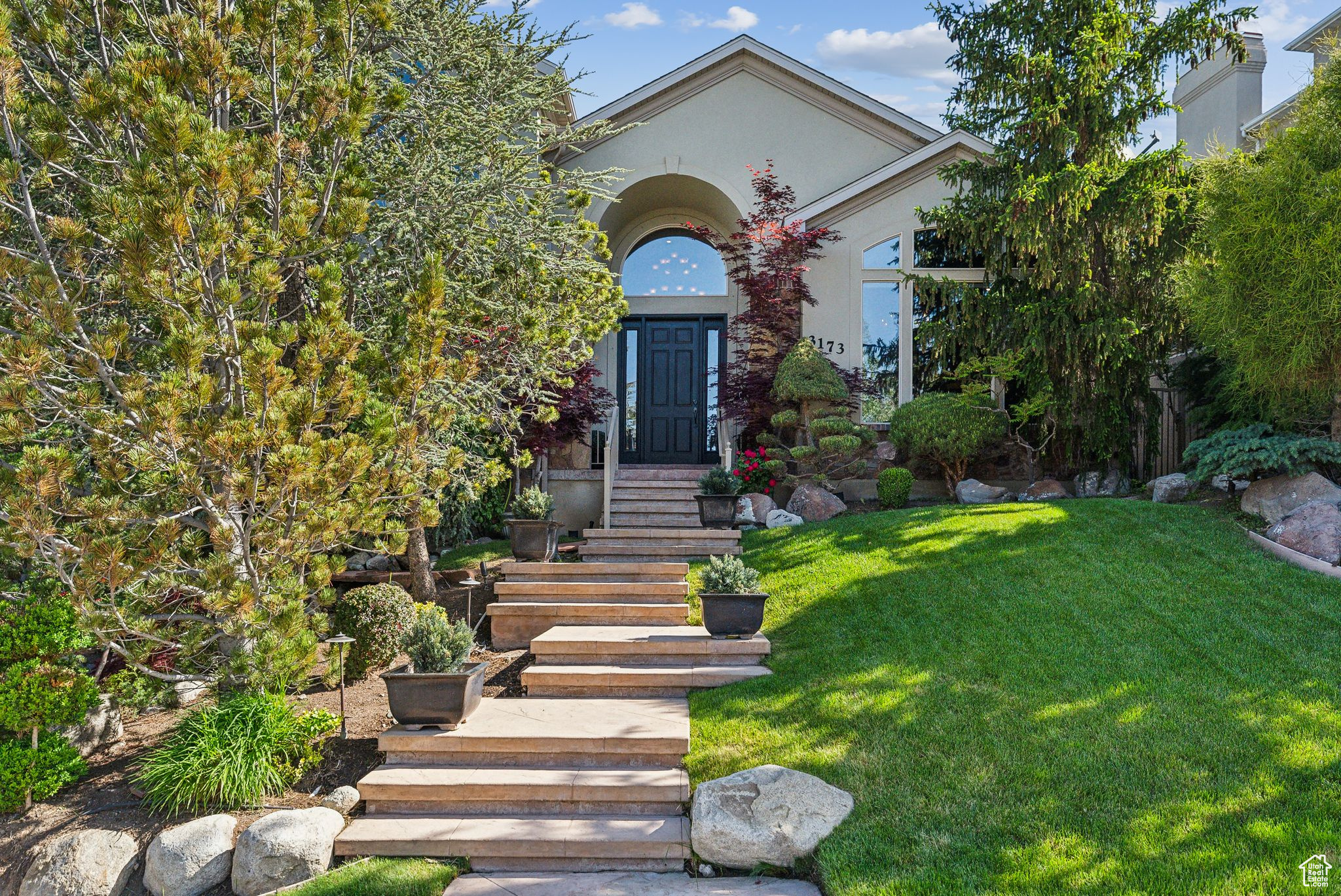 3173 E OLD MILL CIR