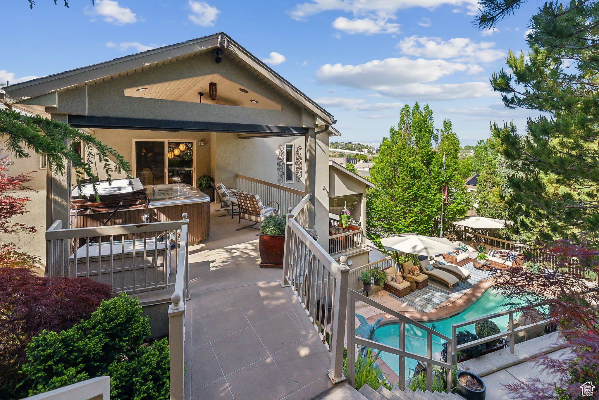 3173 E OLD MILL CIR