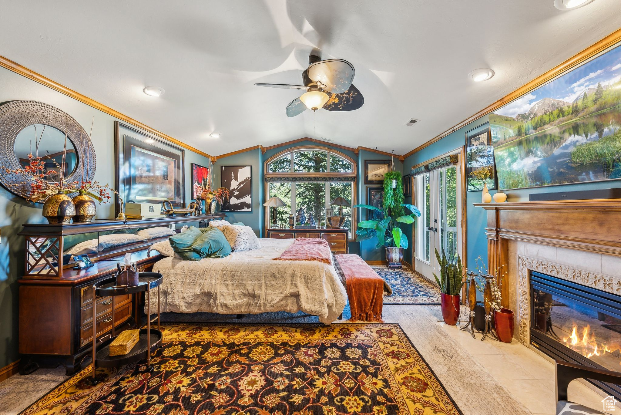 3173 E OLD MILL CIR