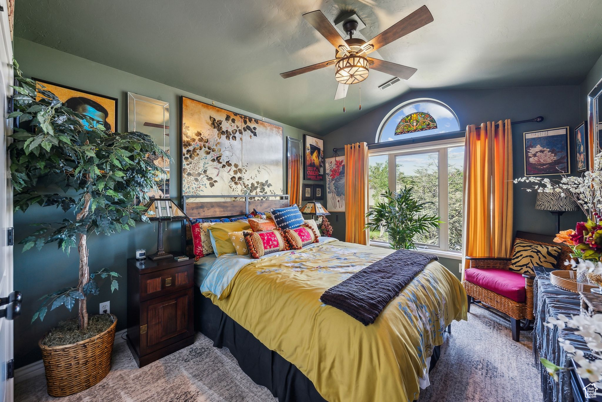3173 E OLD MILL CIR