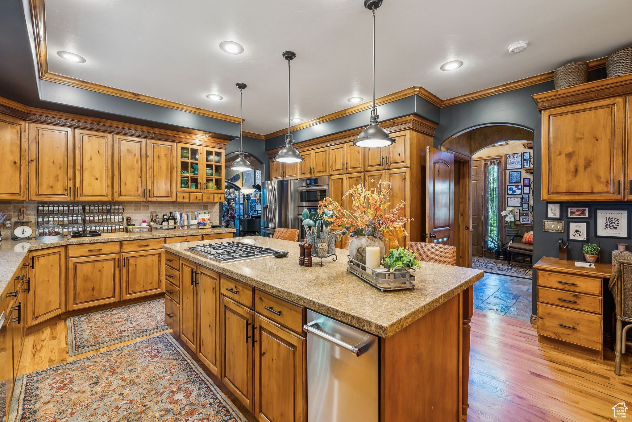 3173 E OLD MILL CIR