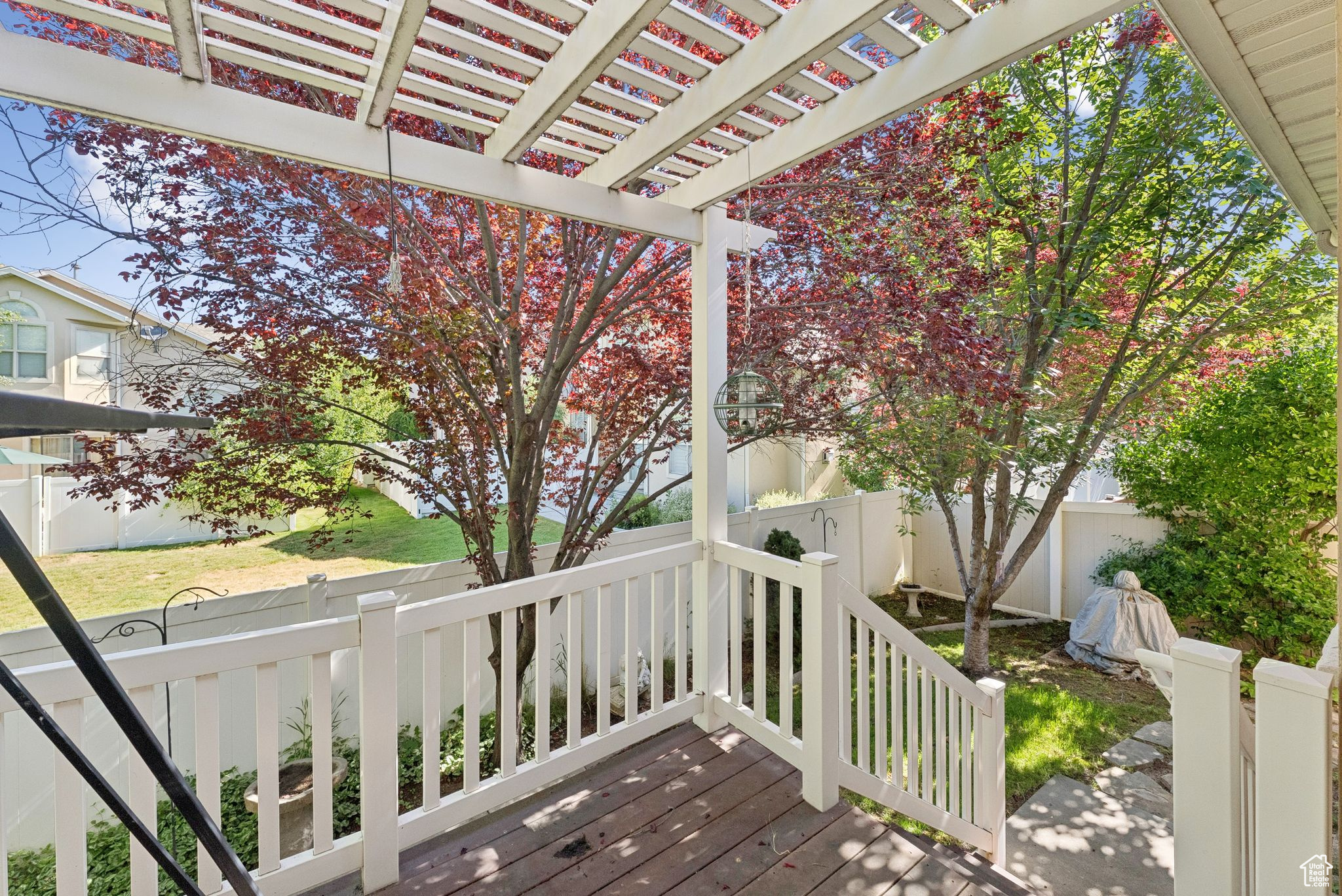 1369 E FARM HILL DR