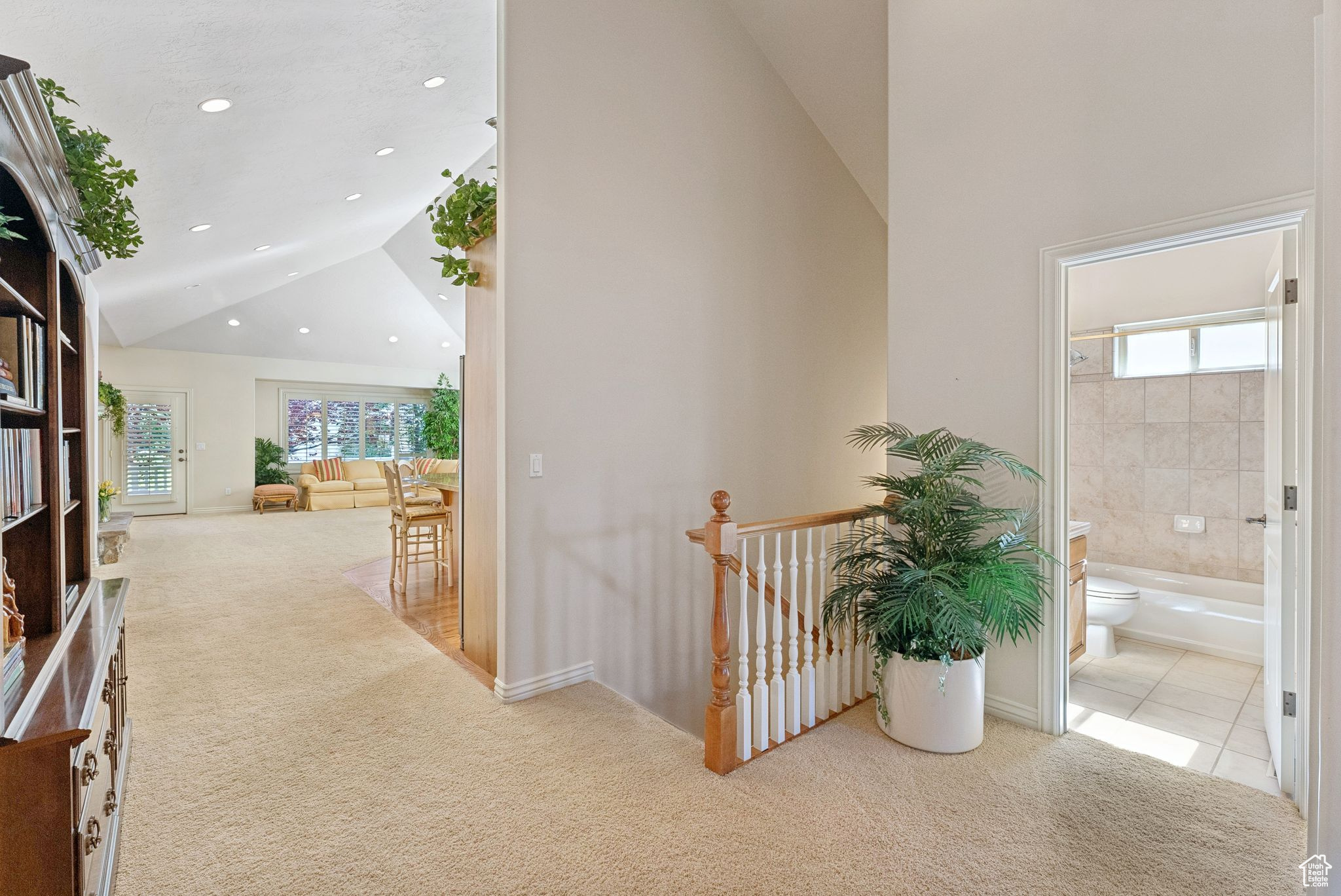 1369 E FARM HILL DR
