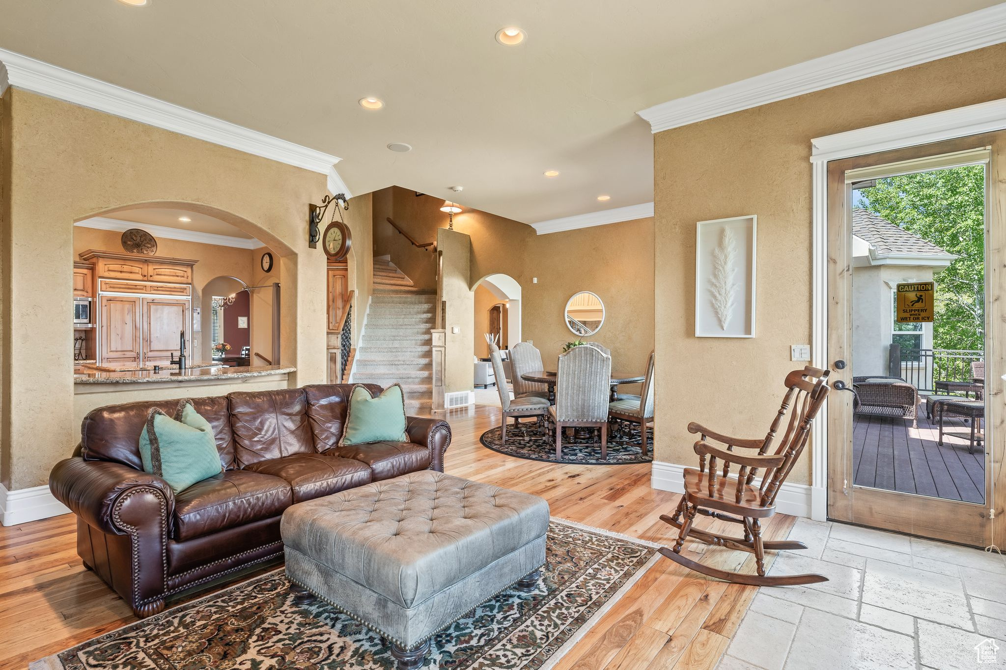 364 N TANNER LN