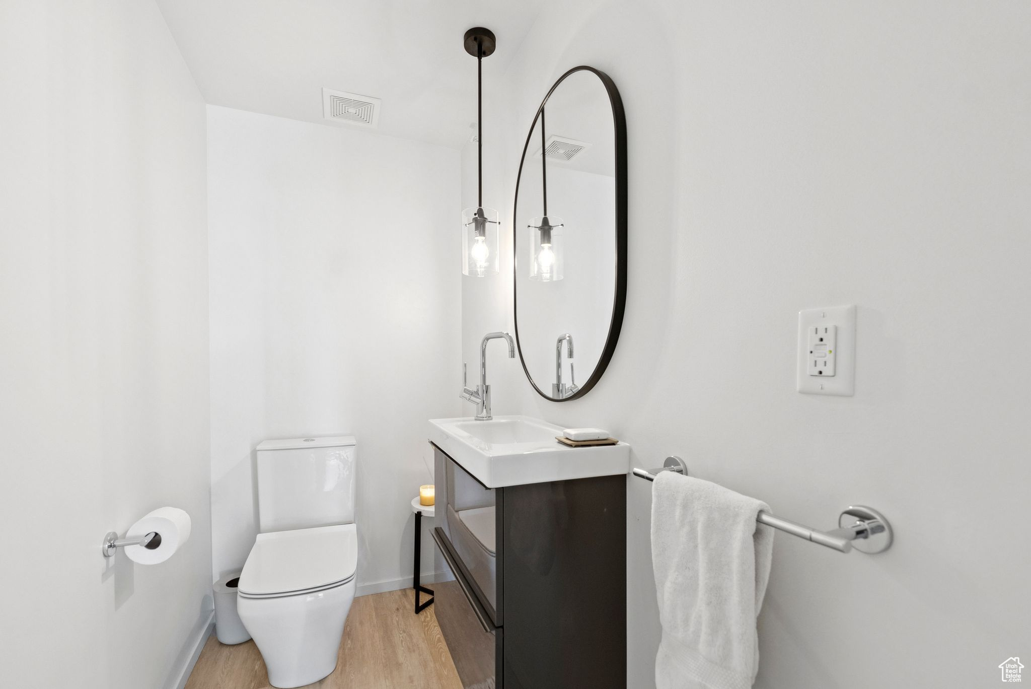 15 E KENSINGTON AVE #T