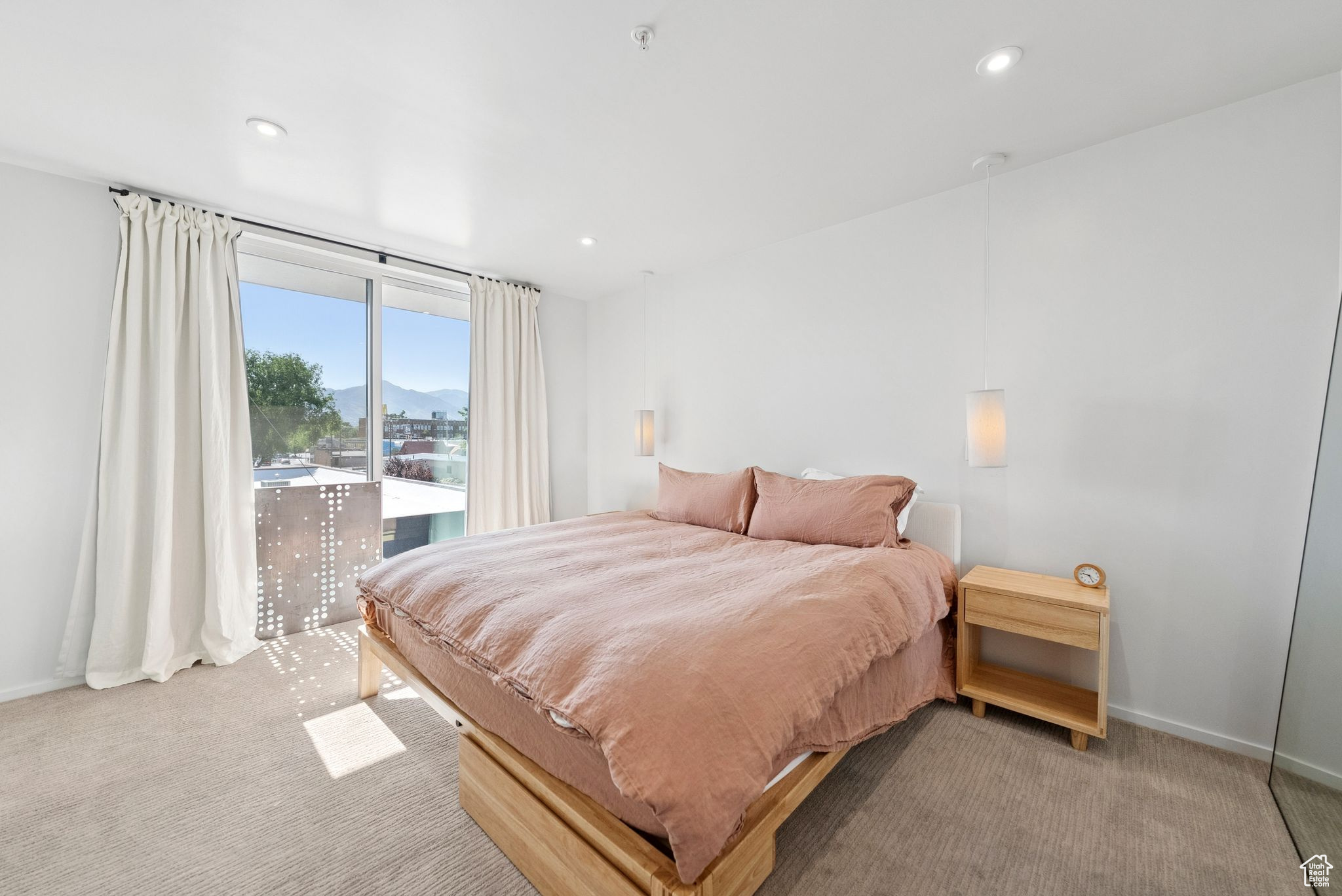 15 E KENSINGTON AVE #T