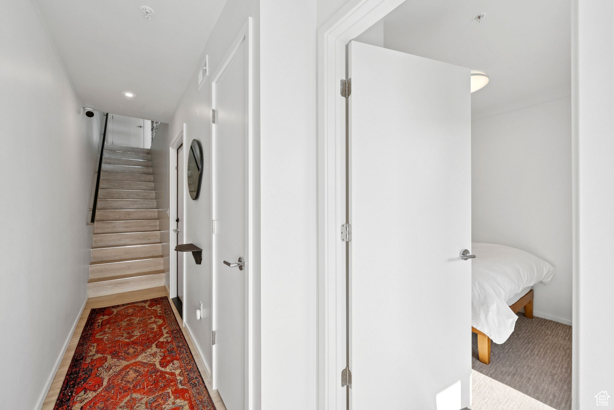 15 E KENSINGTON AVE #T