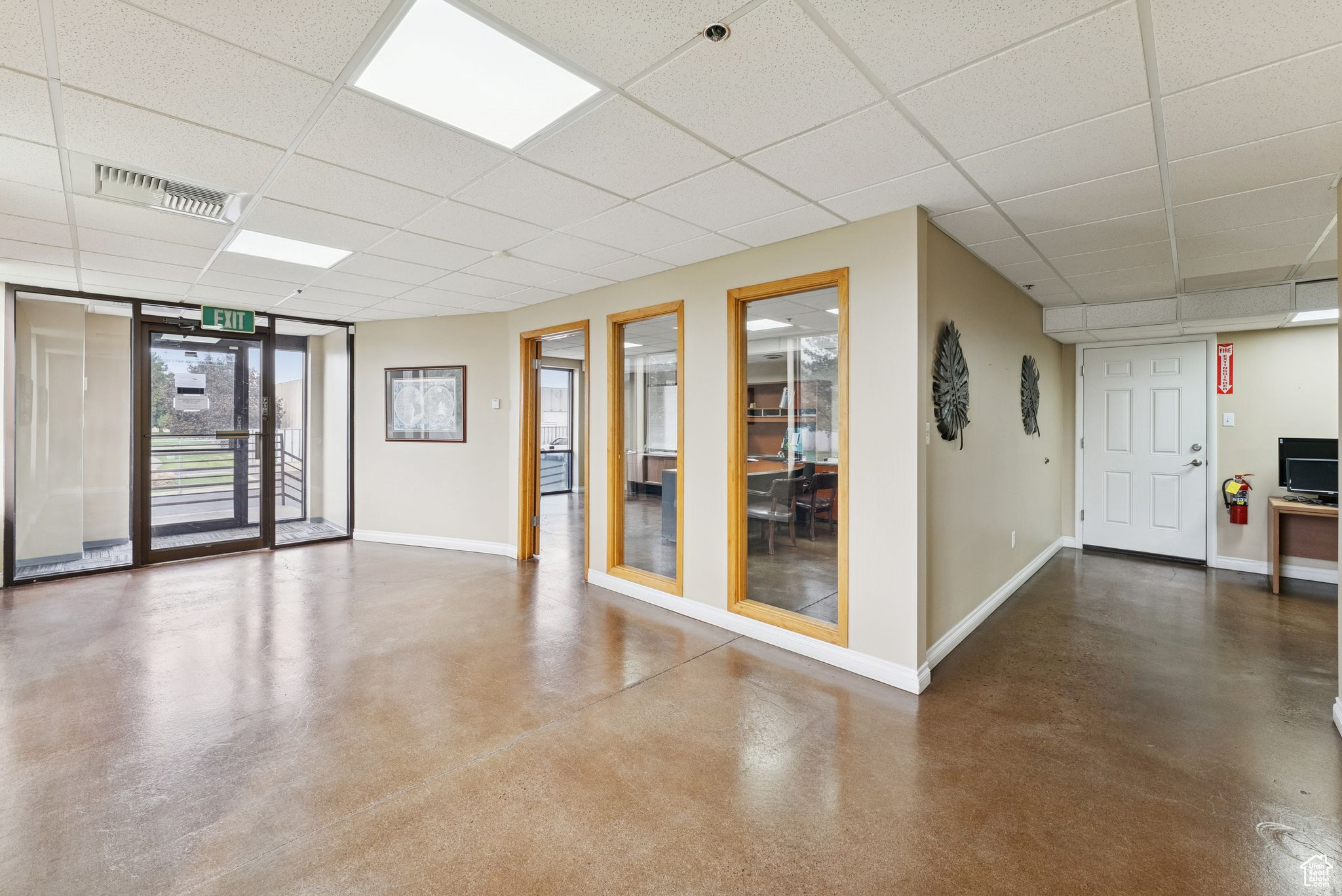 224 W COTTAGE AVE