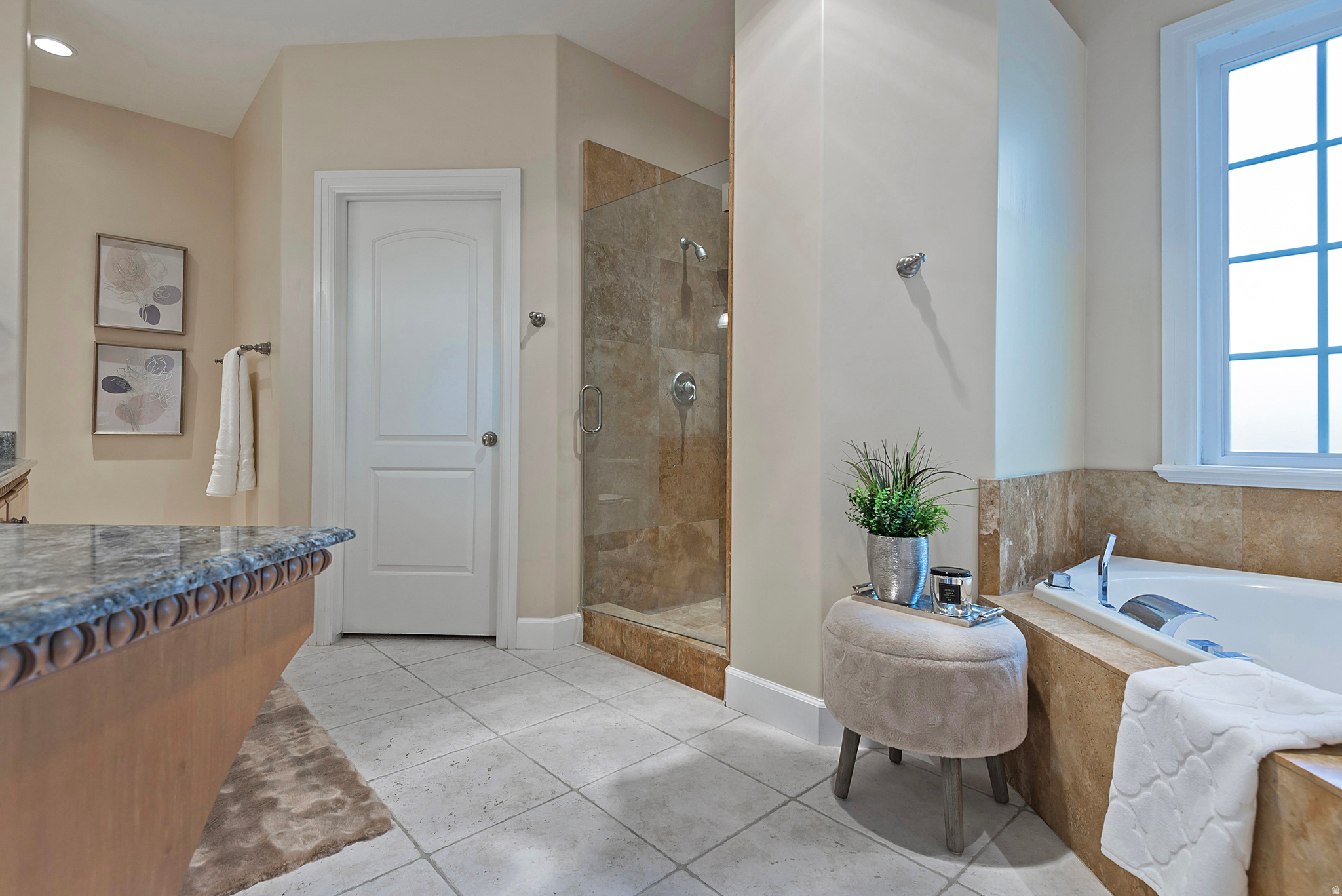 302 SUMMERMEADOW CIR