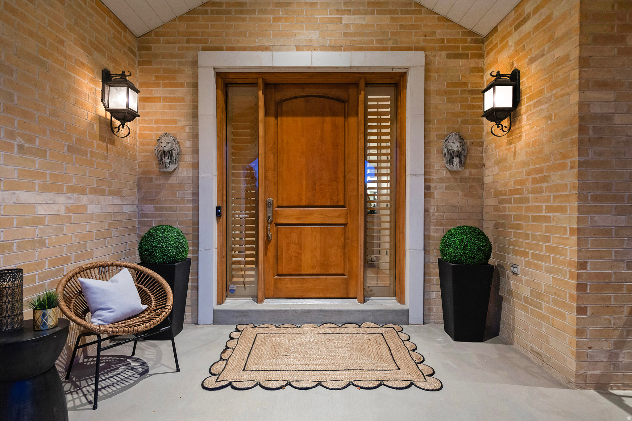 302 SUMMERMEADOW CIR
