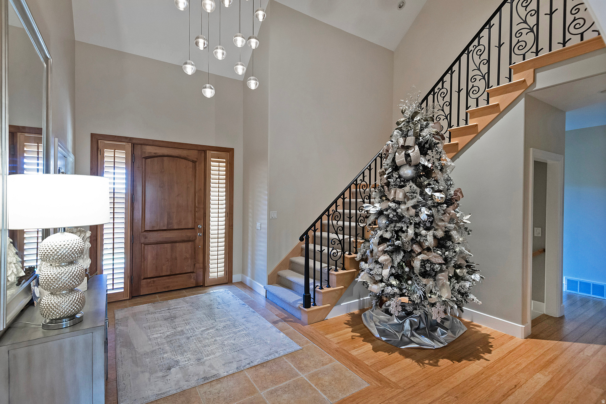 302 SUMMERMEADOW CIR