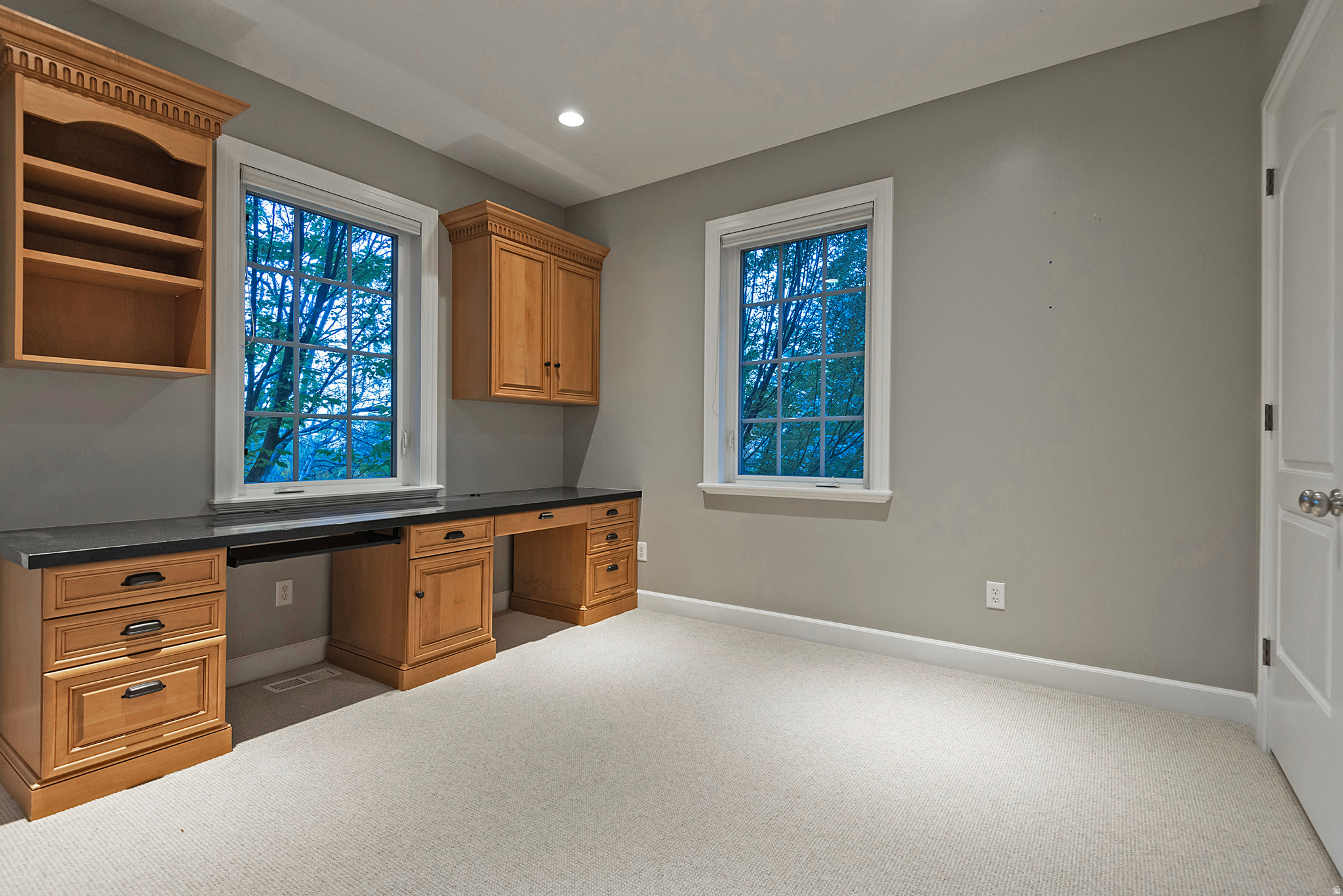 302 SUMMERMEADOW CIR
