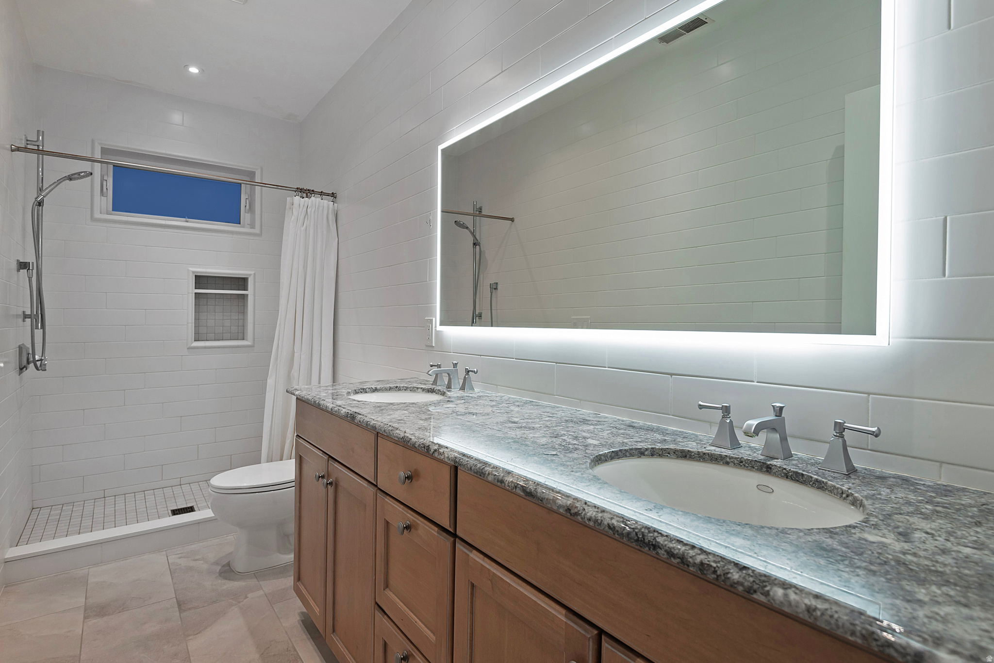 302 SUMMERMEADOW CIR
