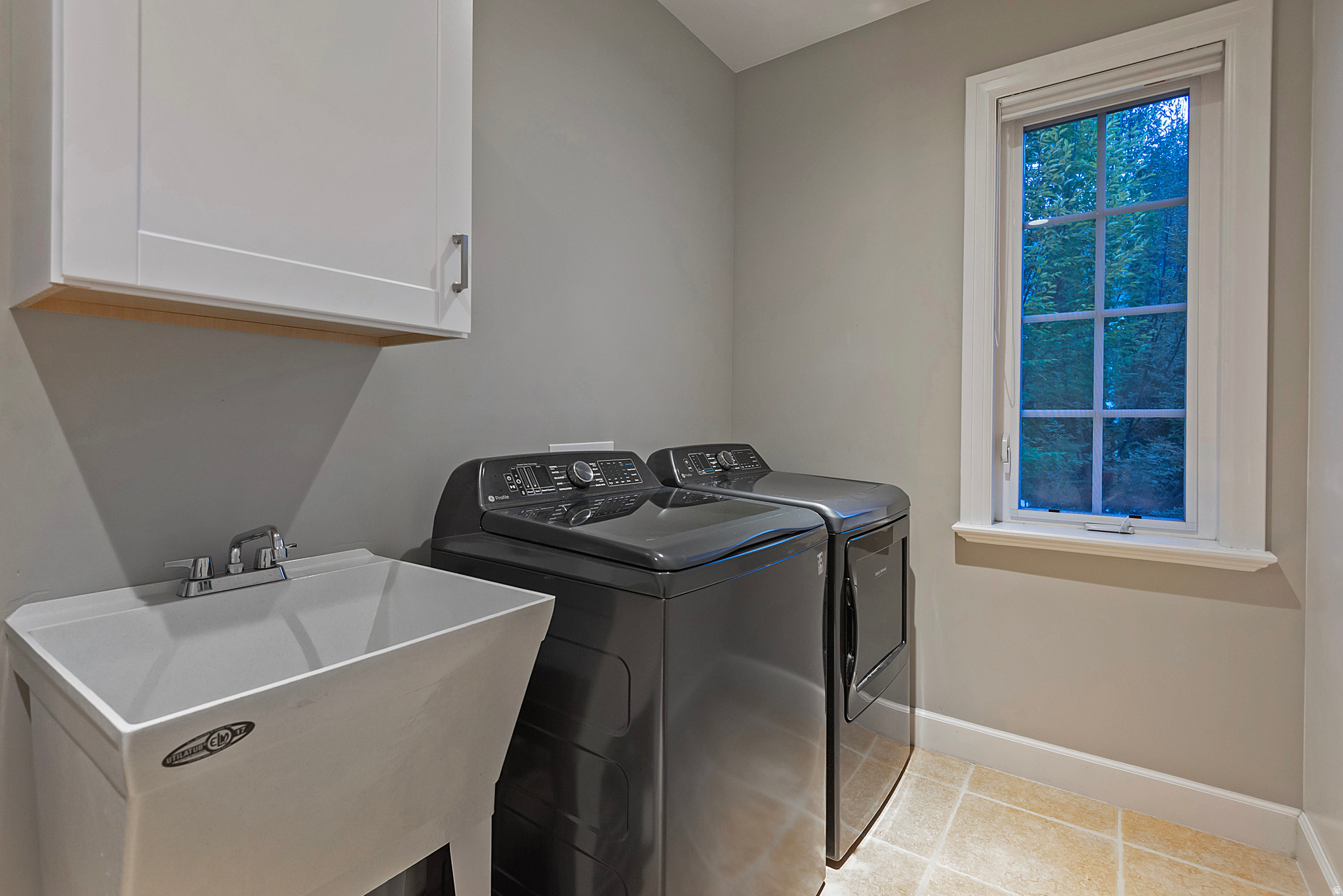 302 SUMMERMEADOW CIR
