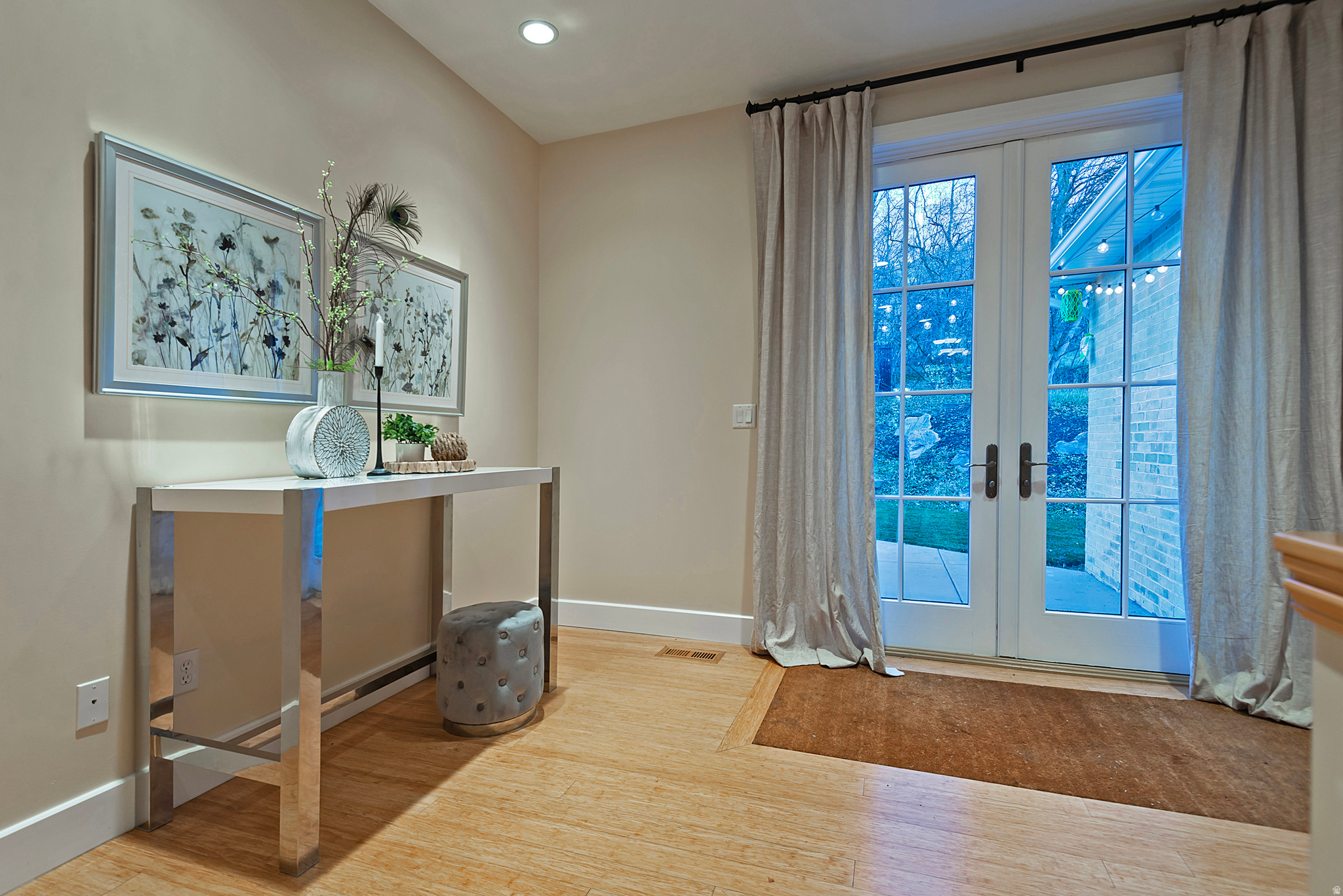 302 SUMMERMEADOW CIR