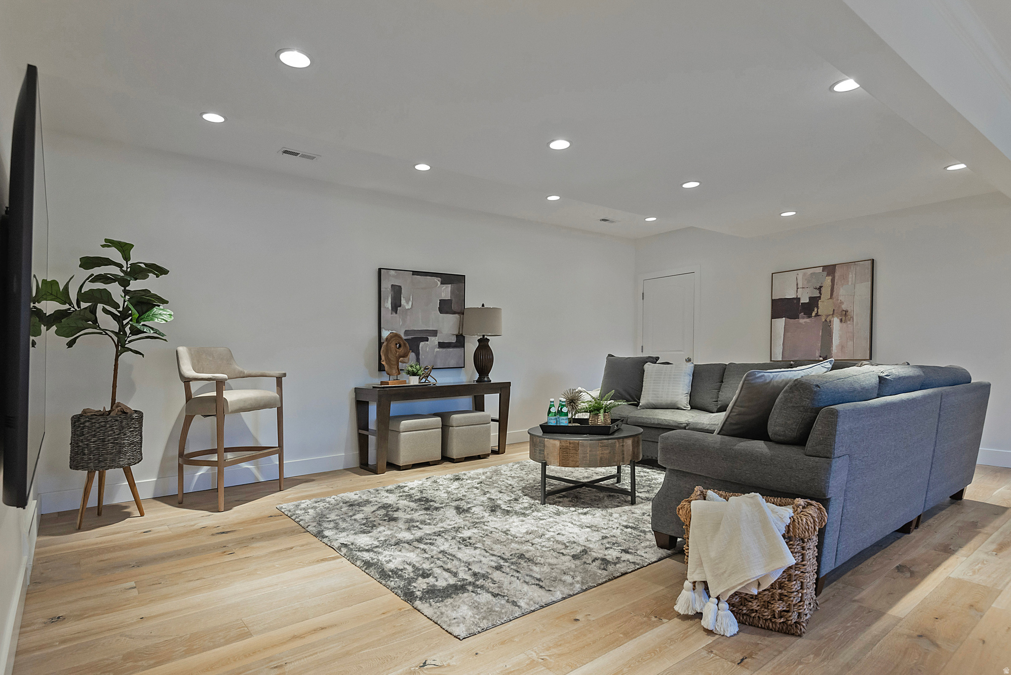 302 SUMMERMEADOW CIR