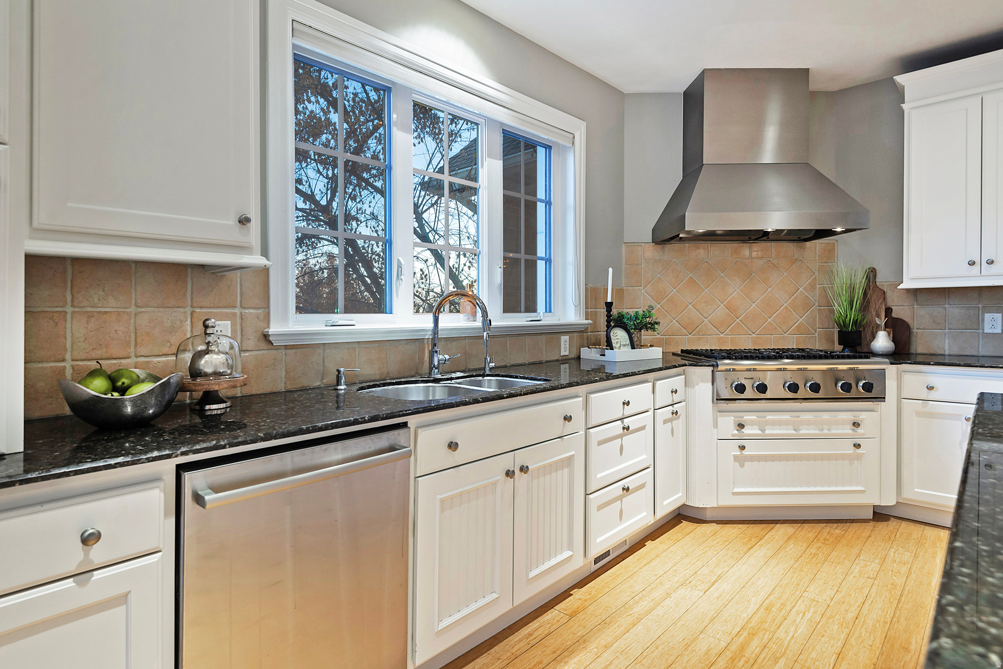 302 SUMMERMEADOW CIR