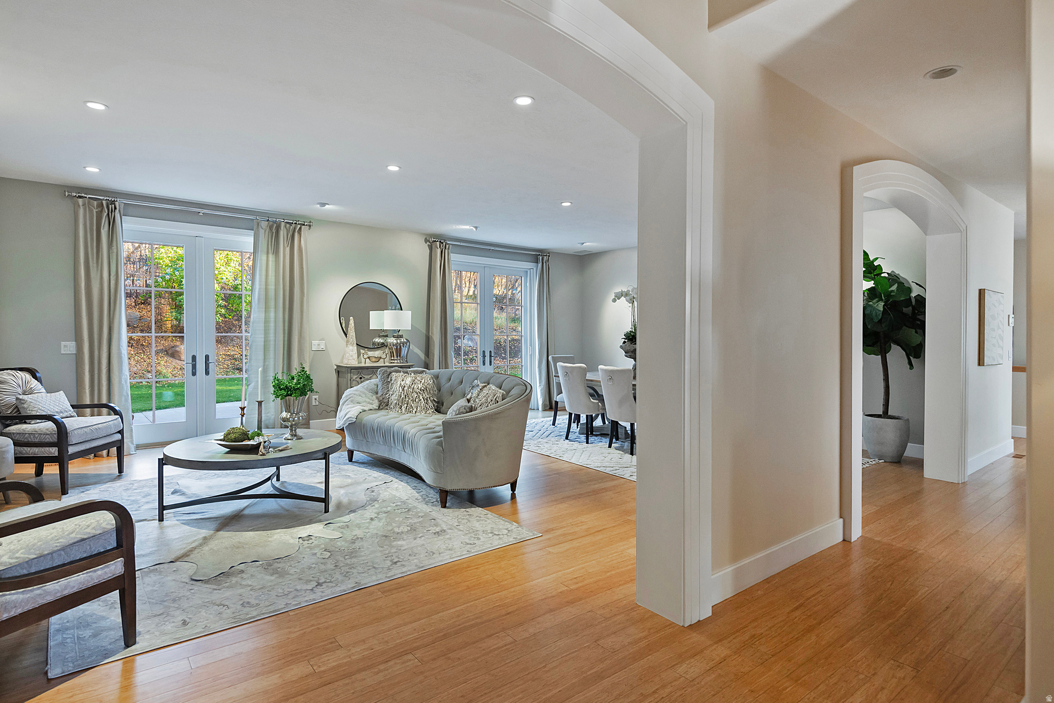 302 SUMMERMEADOW CIR