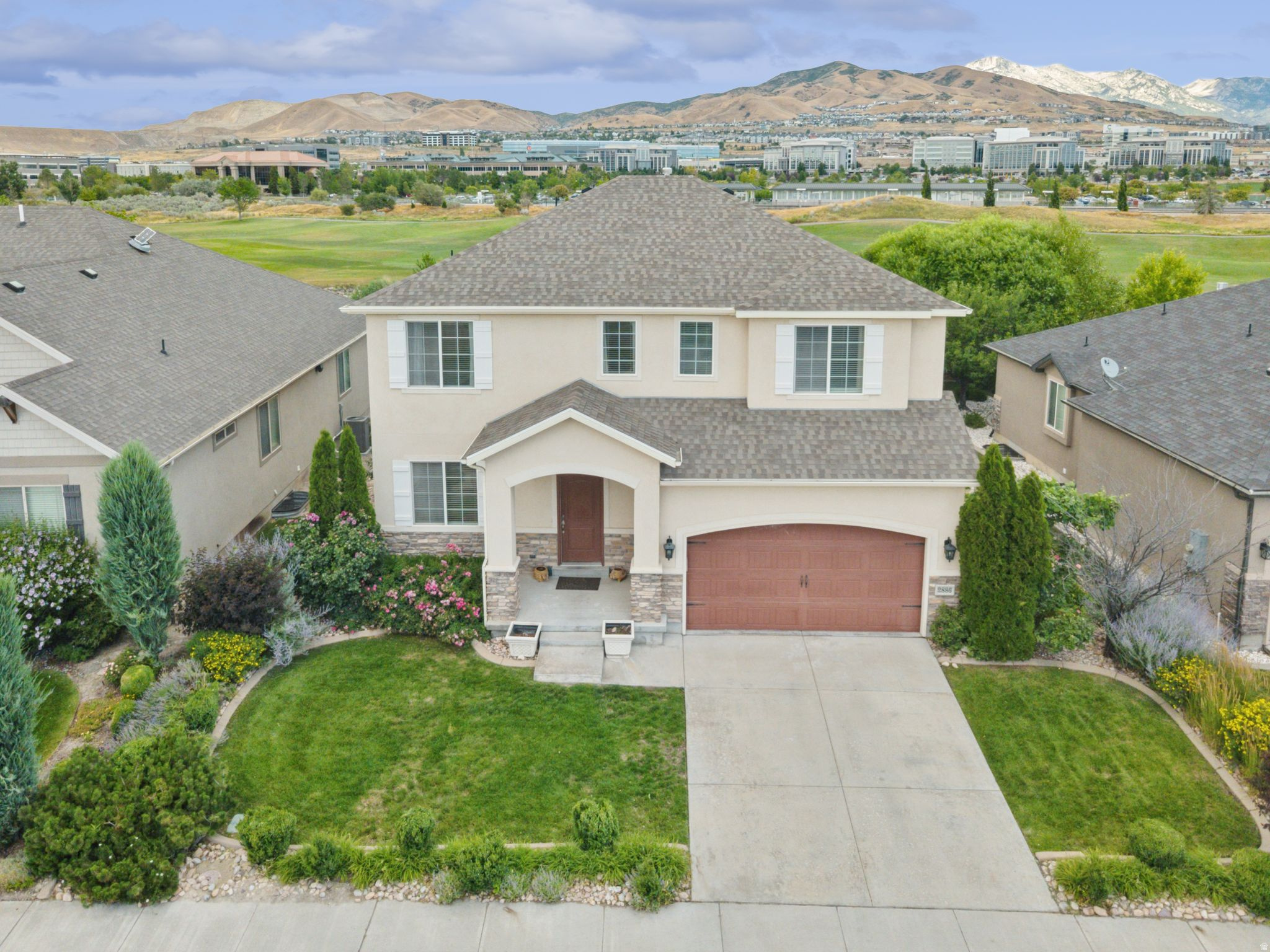 2886 N DESERT FOREST LN