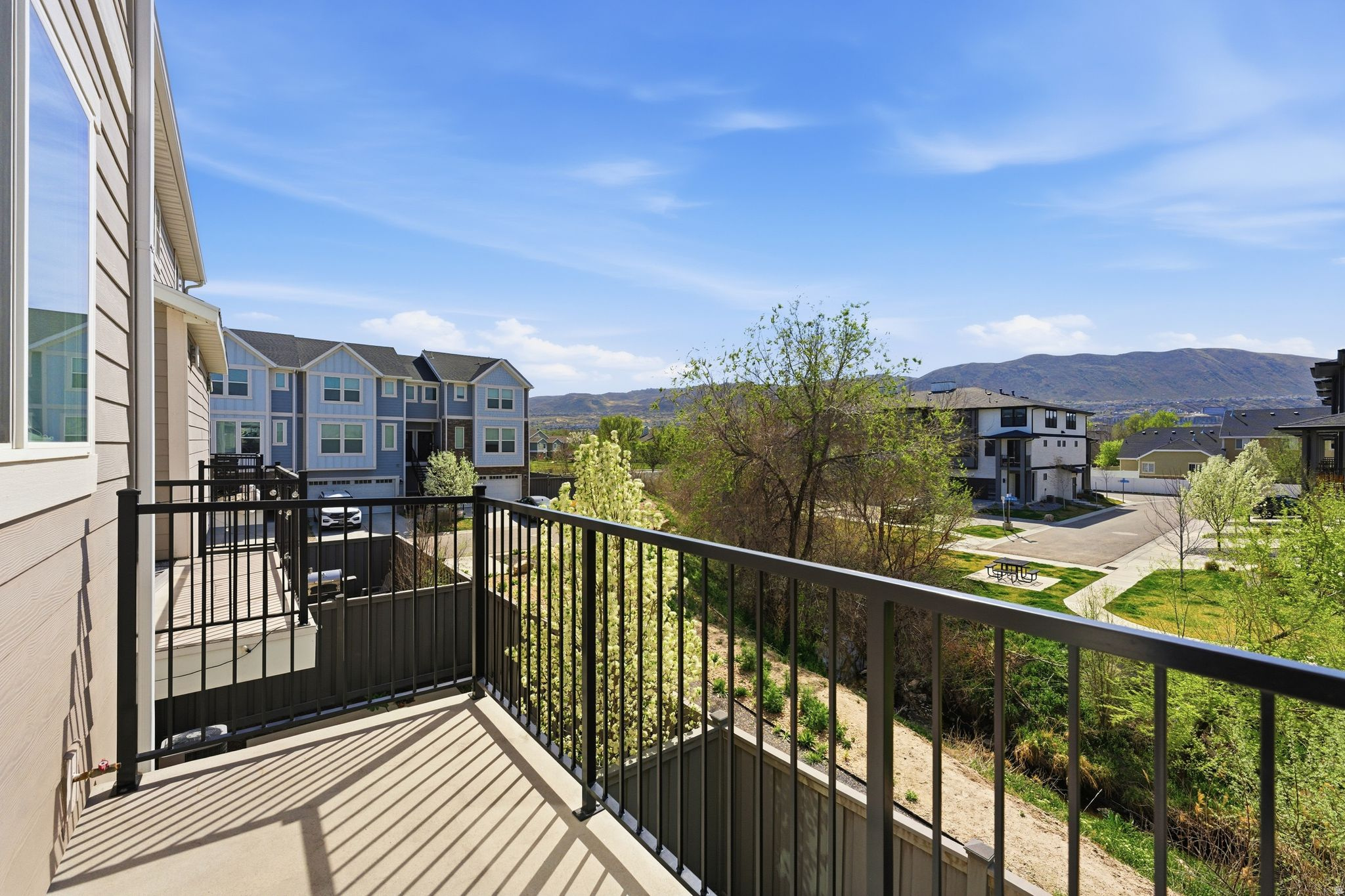 74 E GOLDEN PRIVET DR