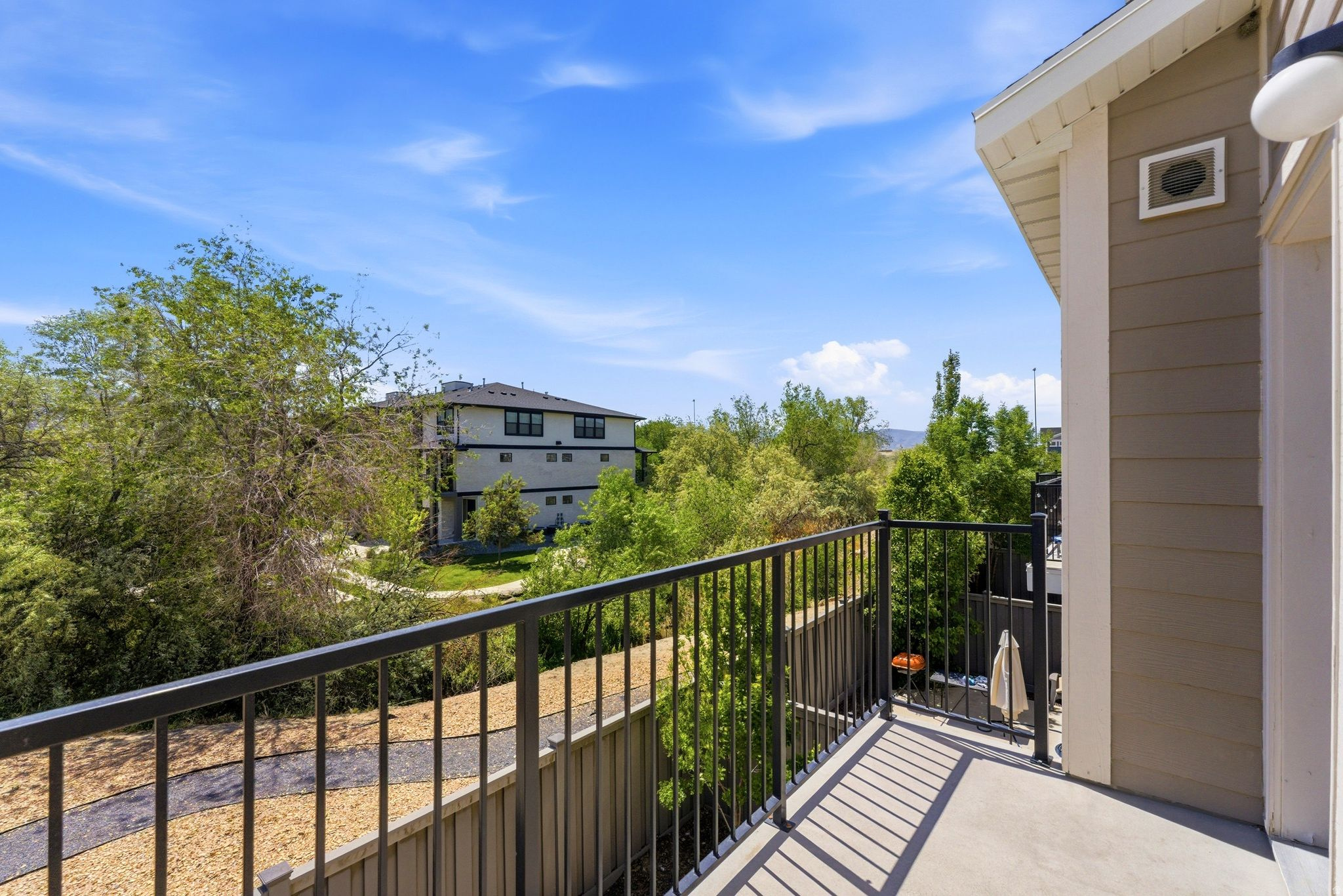 78 E GOLDEN PRIVET DR
