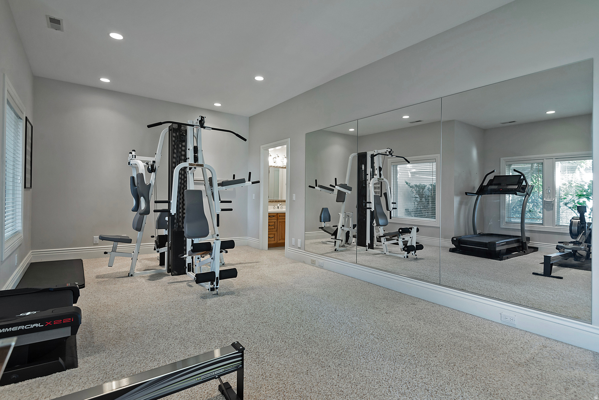 3222 E EAGLE VIEW CIR