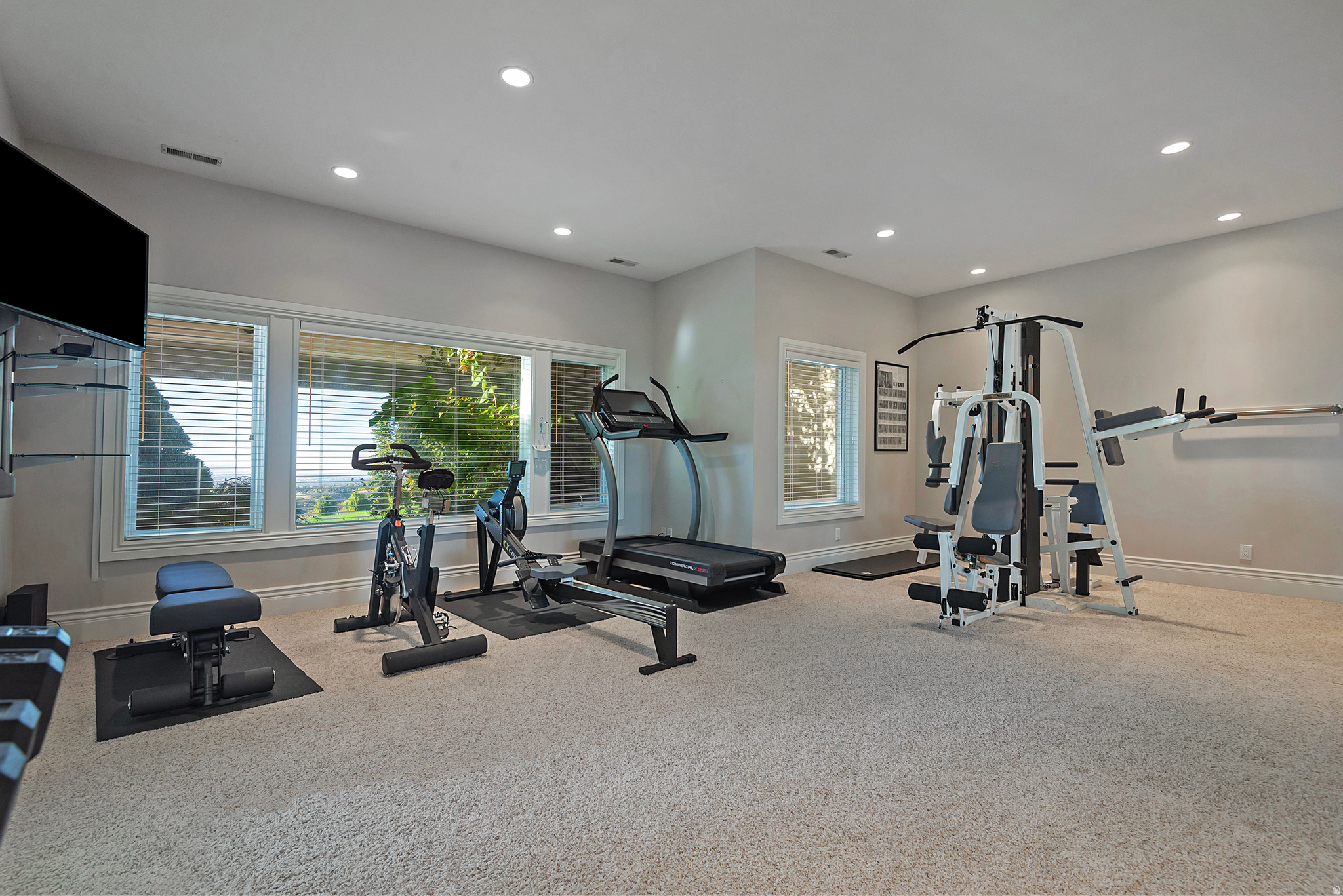 3222 E EAGLE VIEW CIR
