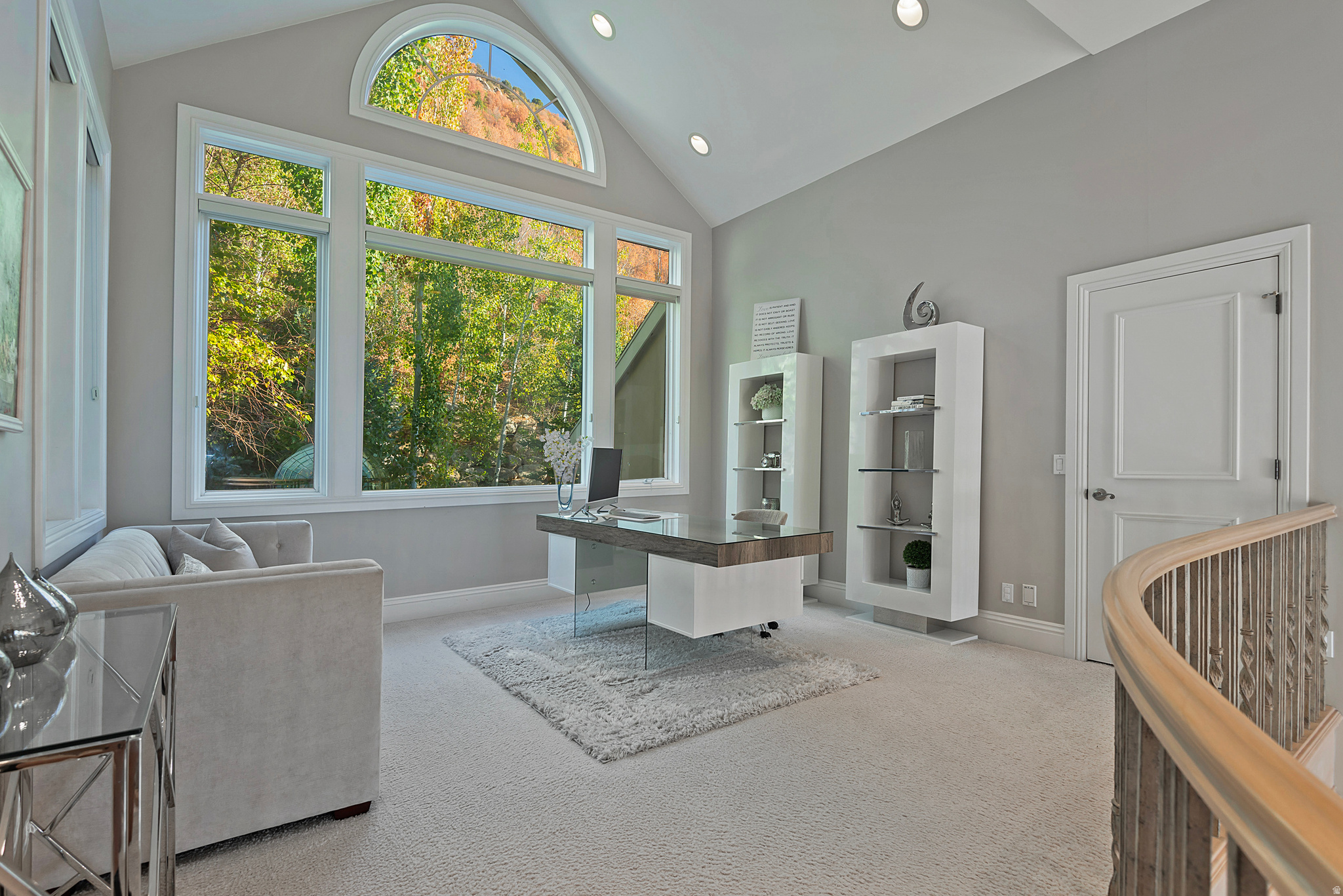 3222 E EAGLE VIEW CIR