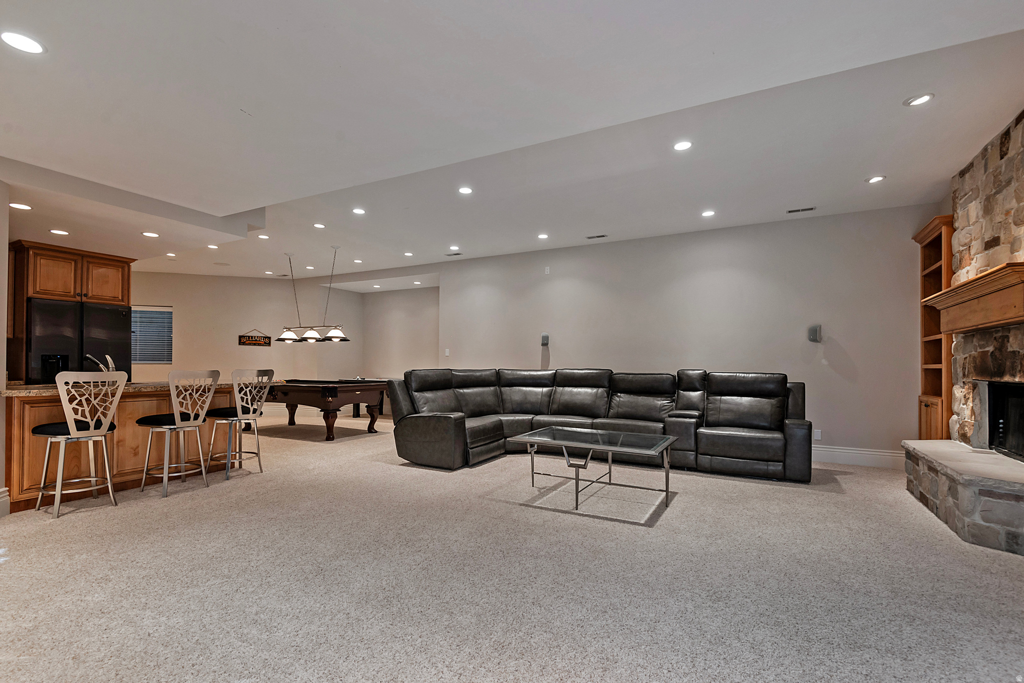 3222 E EAGLE VIEW CIR