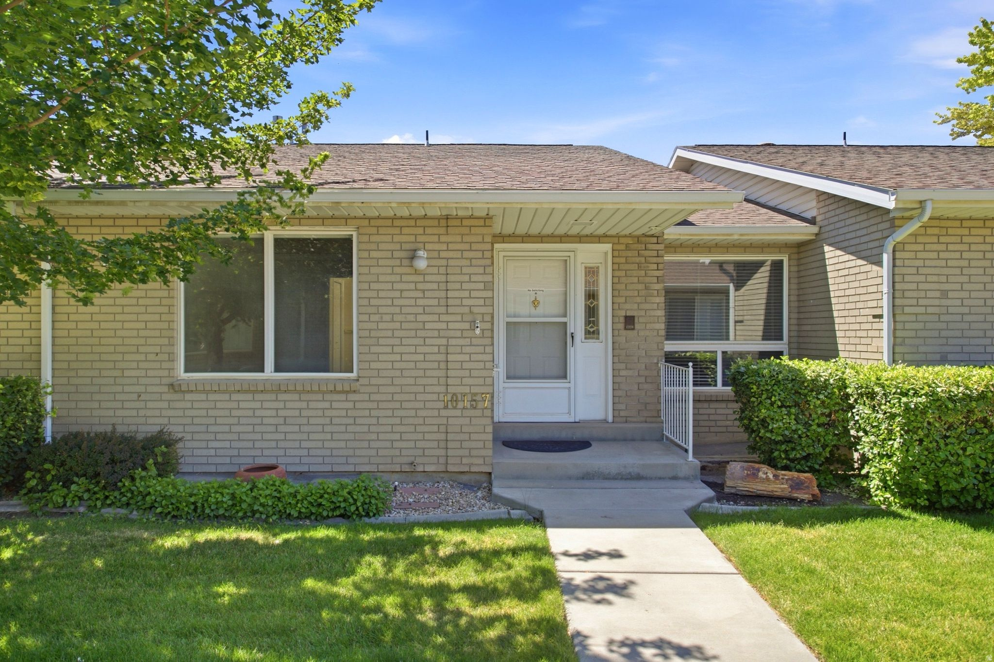 10157 CORNERSTONE DR #120