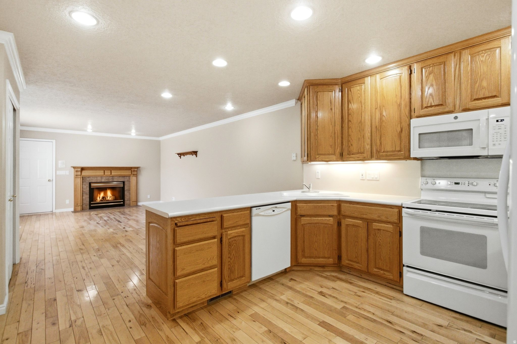 10157 CORNERSTONE DR #120