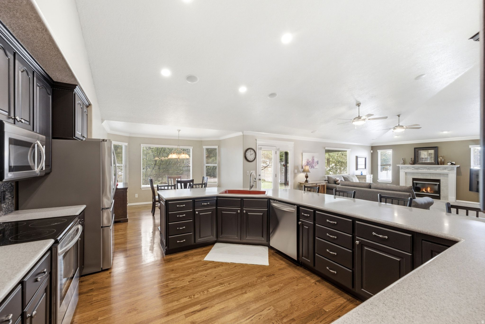 12136 S SWENSEN CIR