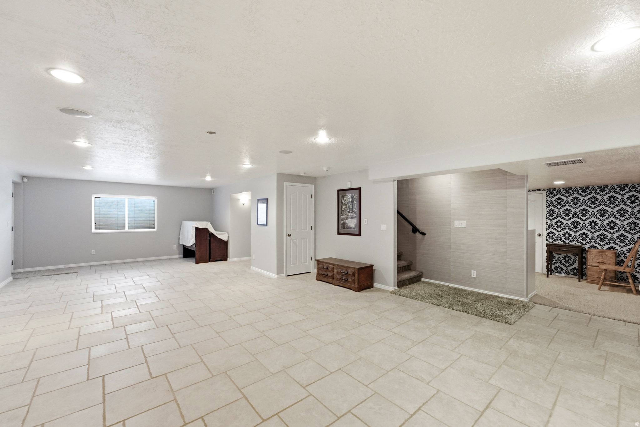 12136 S SWENSEN CIR