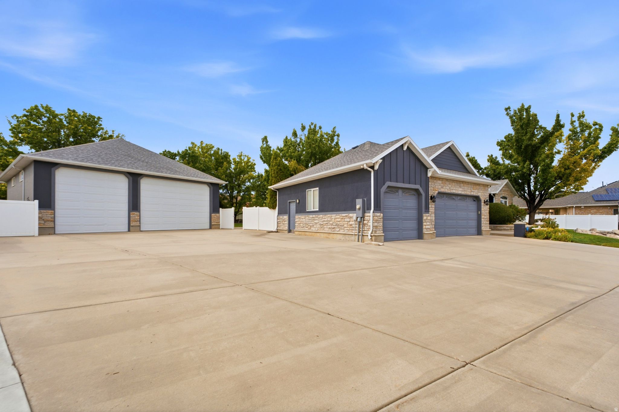 12136 S SWENSEN CIR