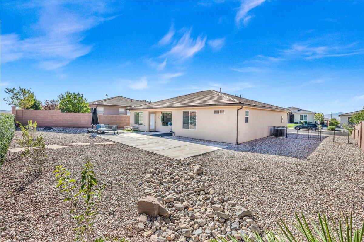 517 Sun Dusk LN