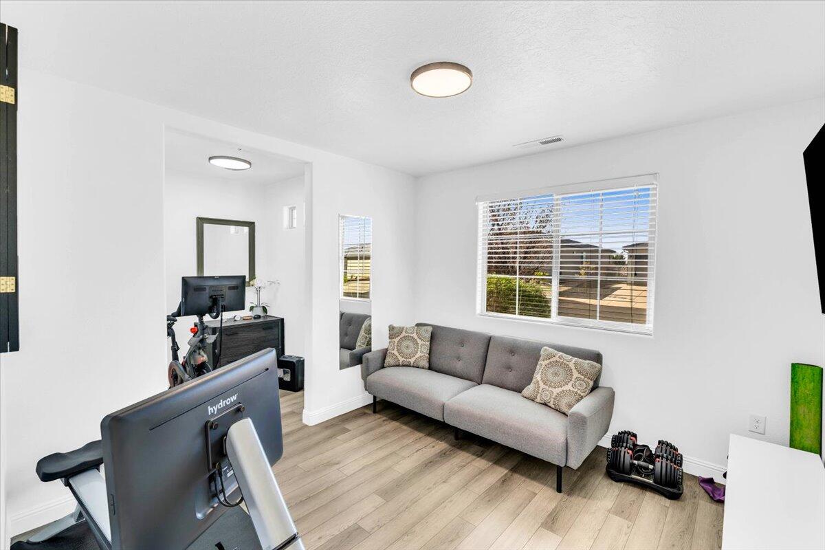 517 Sun Dusk LN
