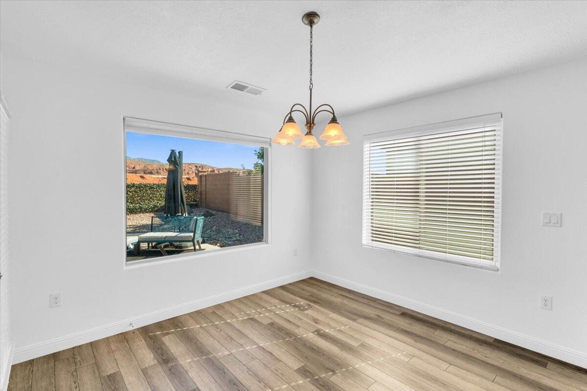 517 Sun Dusk LN